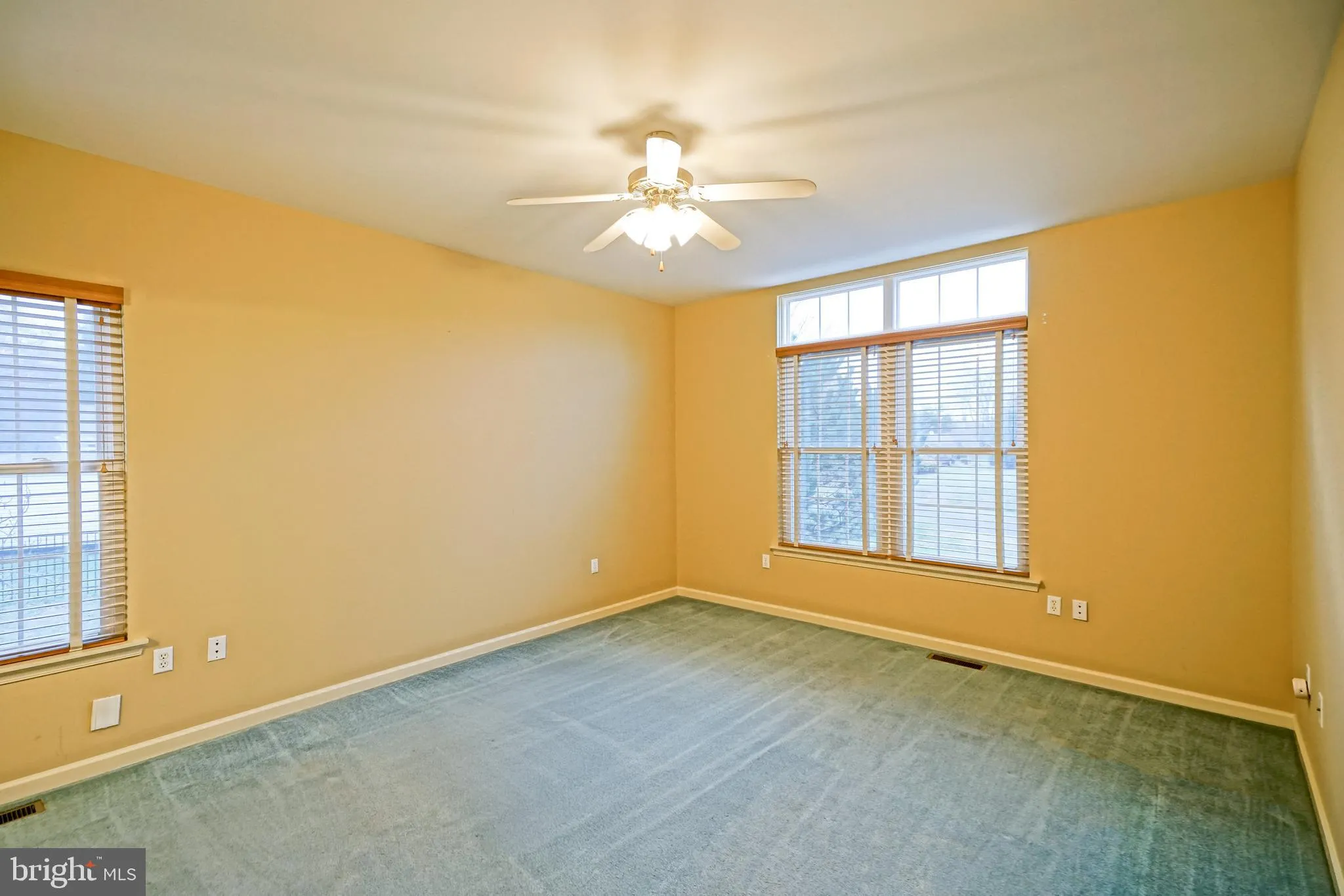 Lewes, Delaware 19958, United States, 2 Bedrooms Bedrooms, ,3 BathroomsBathrooms,Residential,Pending,26427