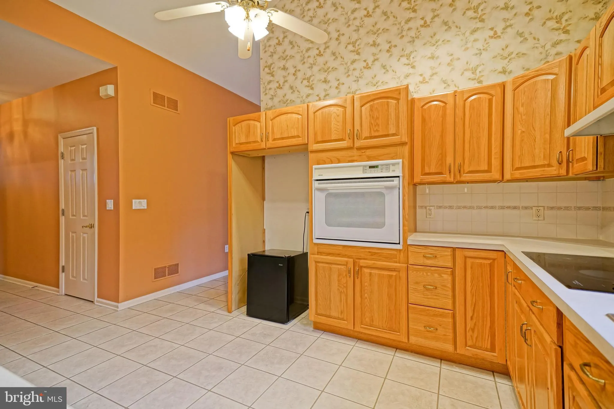 Lewes, Delaware 19958, United States, 2 Bedrooms Bedrooms, ,3 BathroomsBathrooms,Residential,Pending,26427