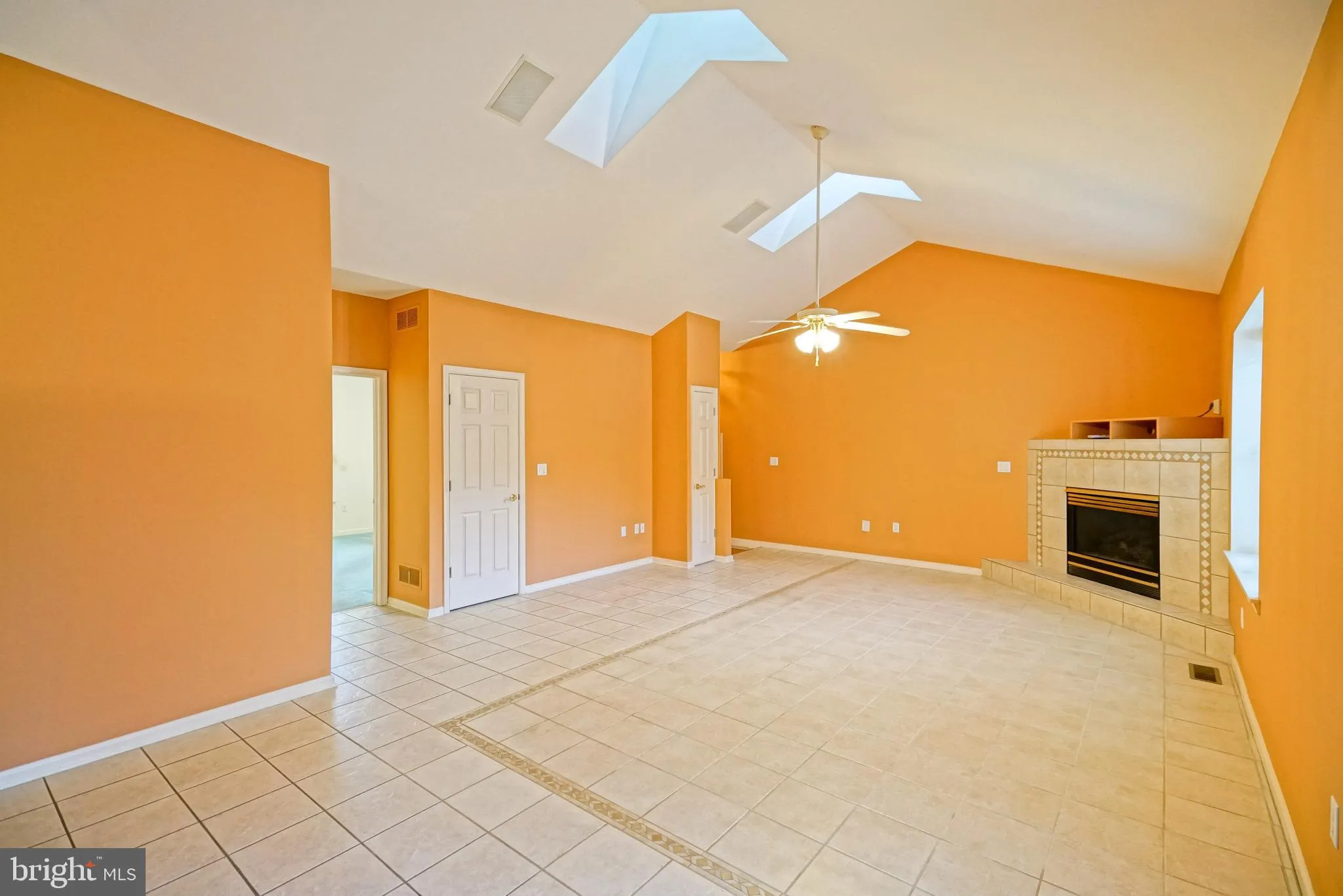 Lewes, Delaware 19958, United States, 2 Bedrooms Bedrooms, ,3 BathroomsBathrooms,Residential,Pending,26427