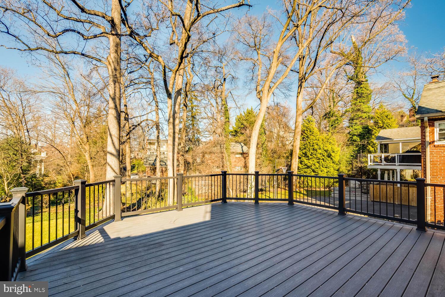 SHIRLEY WOODS - Residential