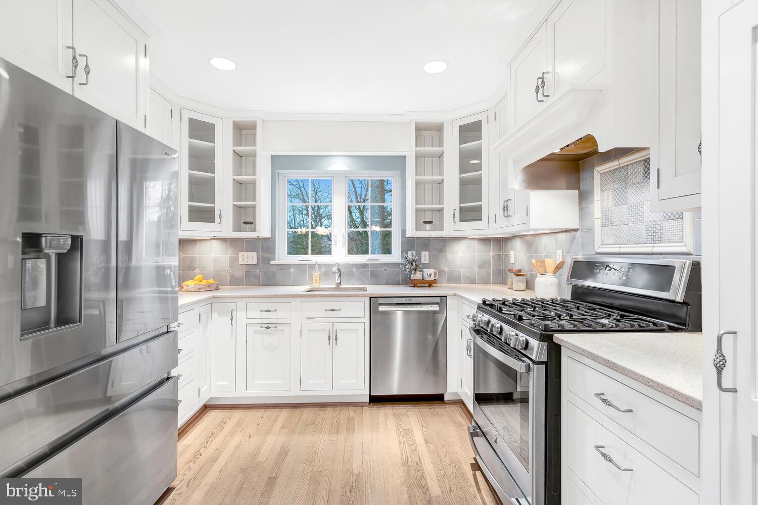 SHIRLEY WOODS - Residential