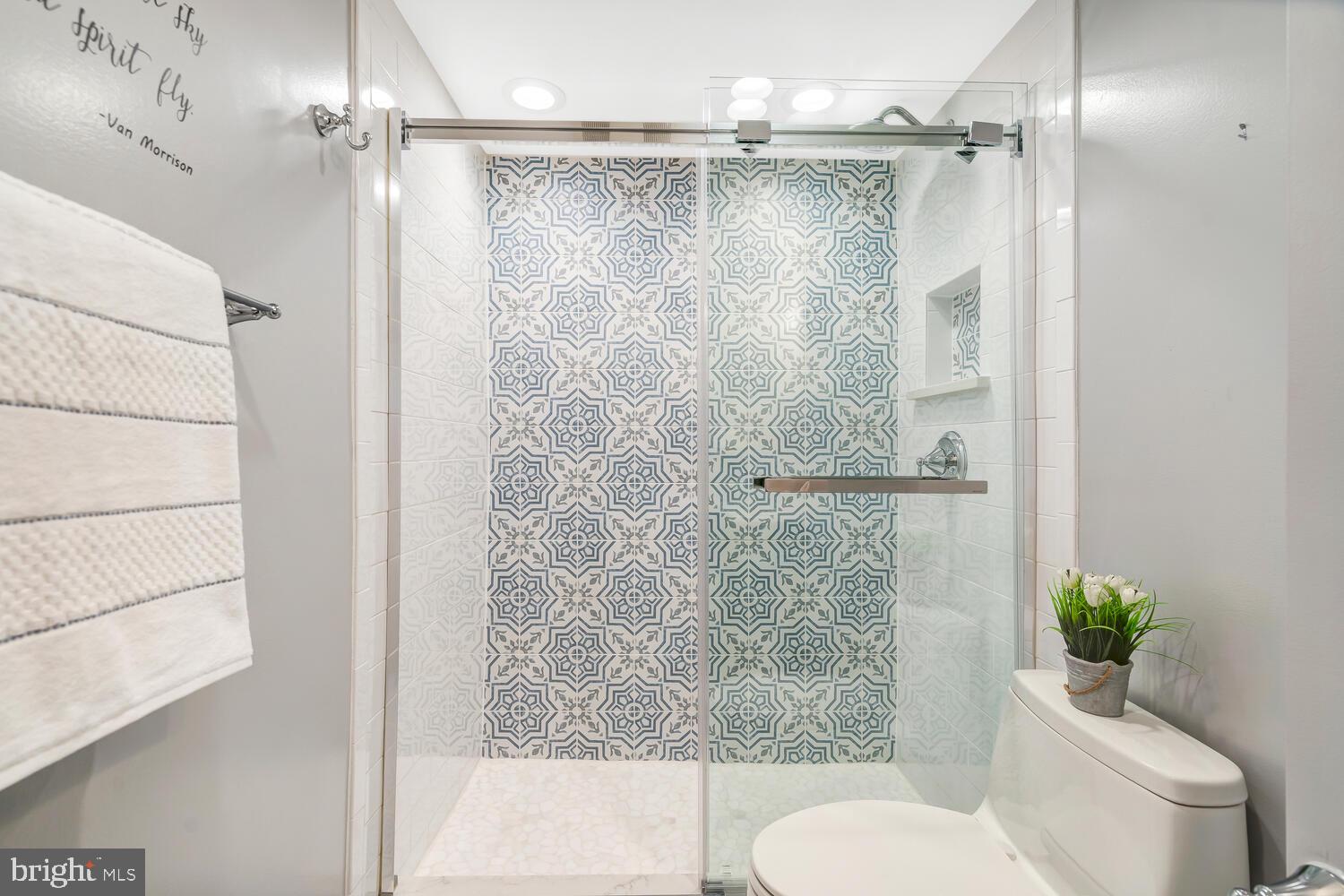 SHIRLEY WOODS - Residential