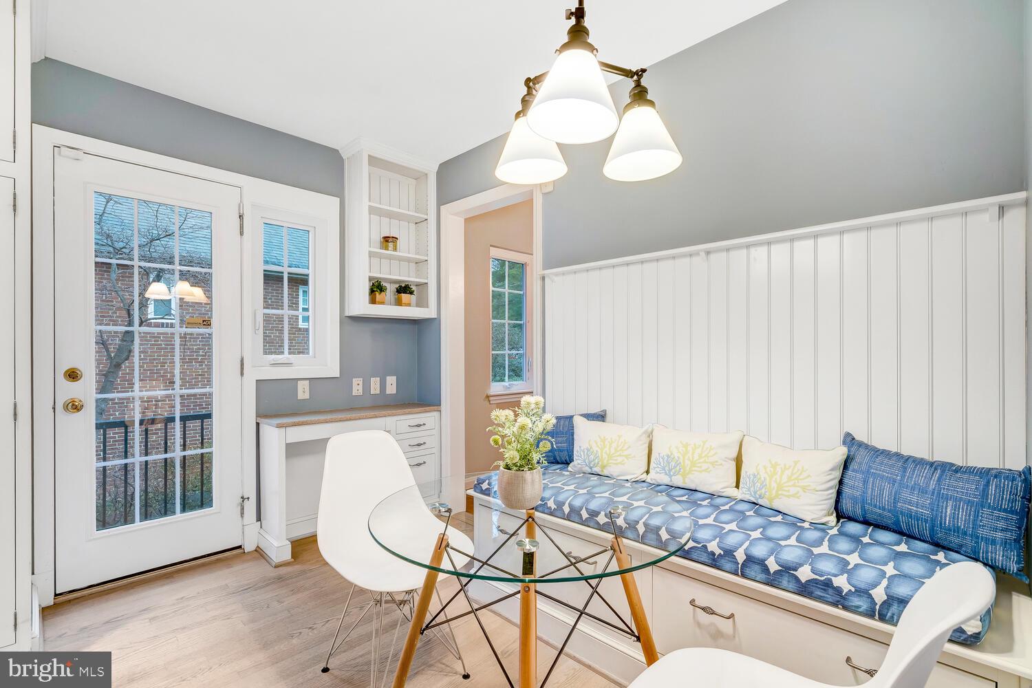 SHIRLEY WOODS - Residential