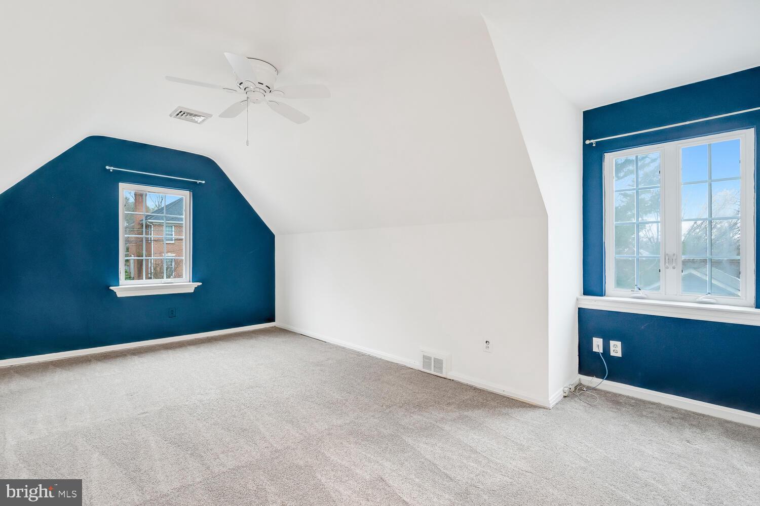 SHIRLEY WOODS - Residential