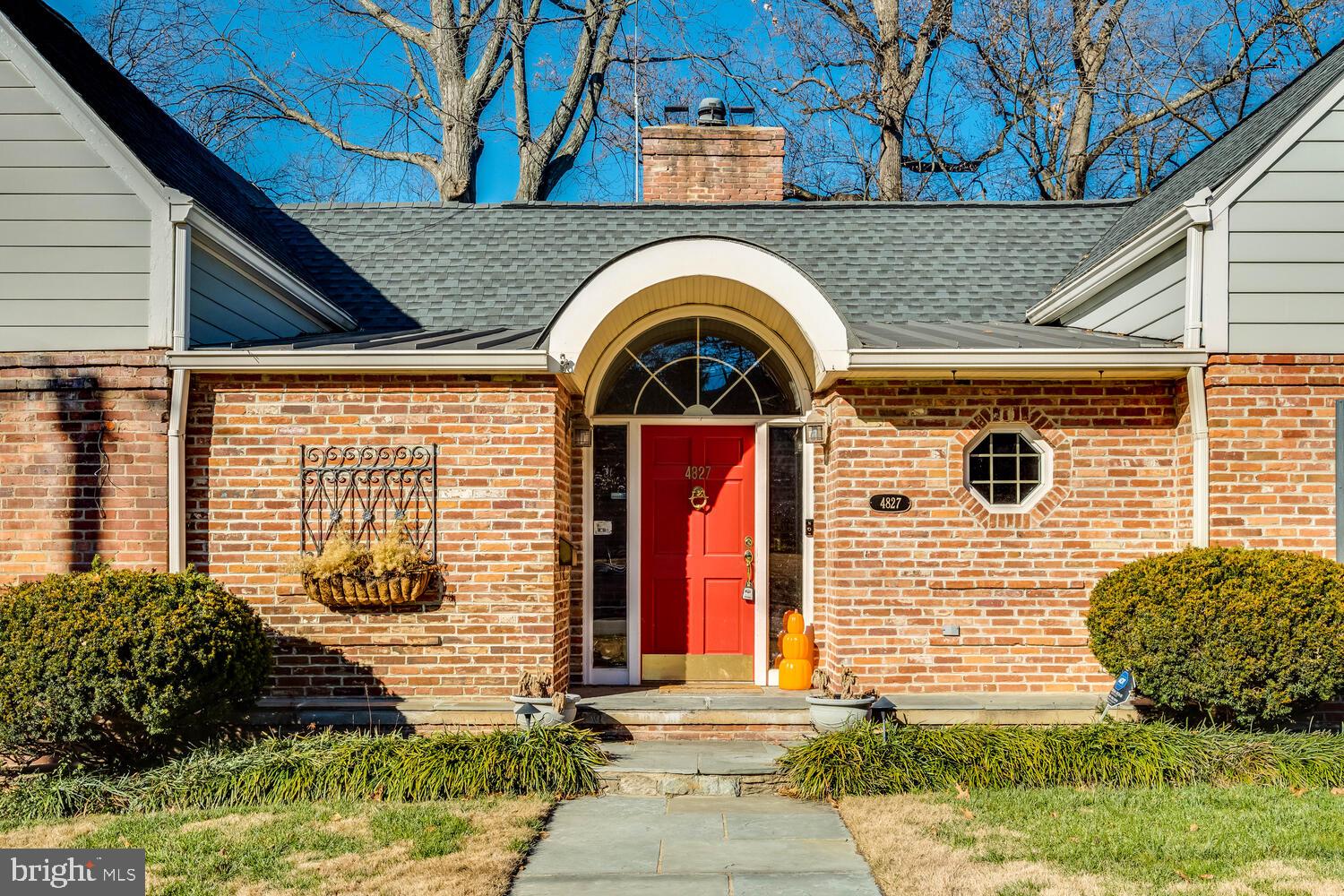 SHIRLEY WOODS - Residential