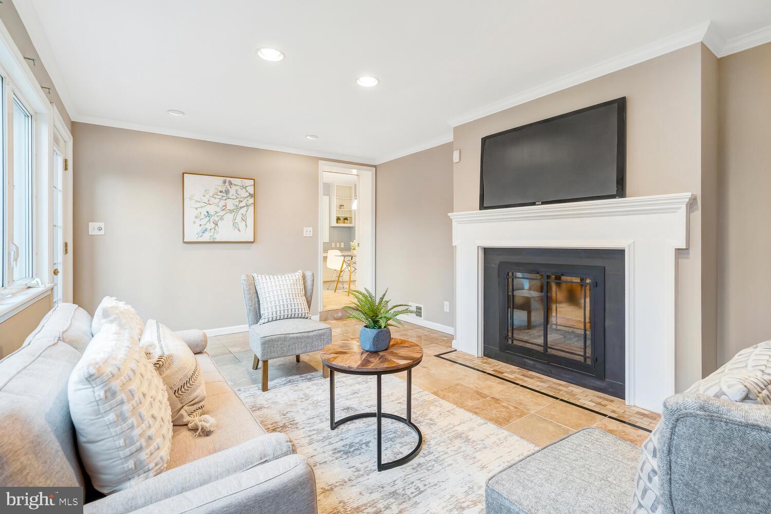 SHIRLEY WOODS - Residential