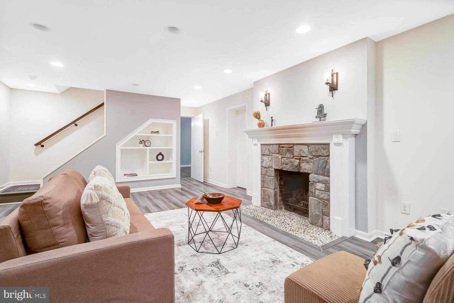 SHIRLEY WOODS - Residential