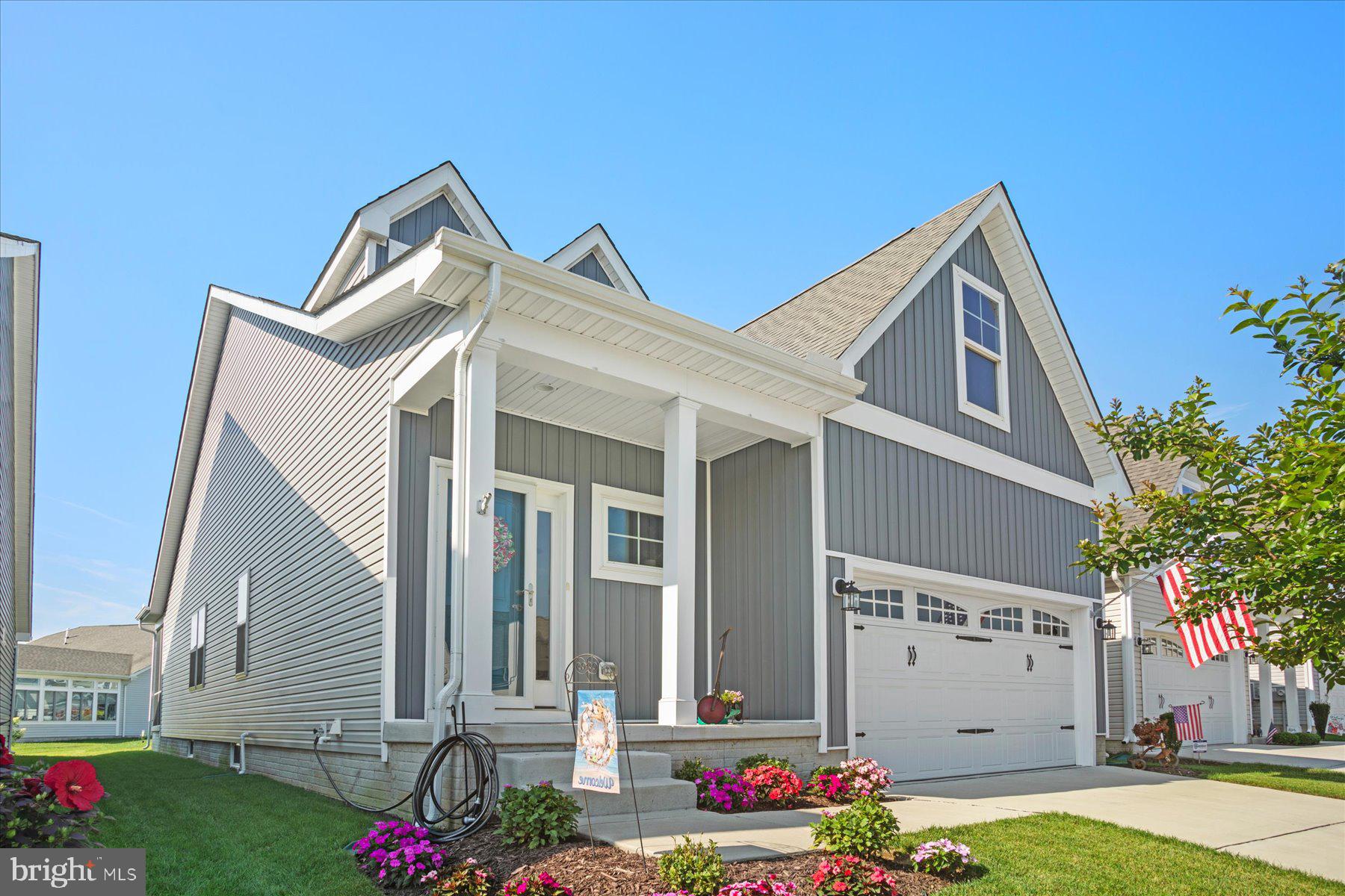 6 GREENFAIR WAY