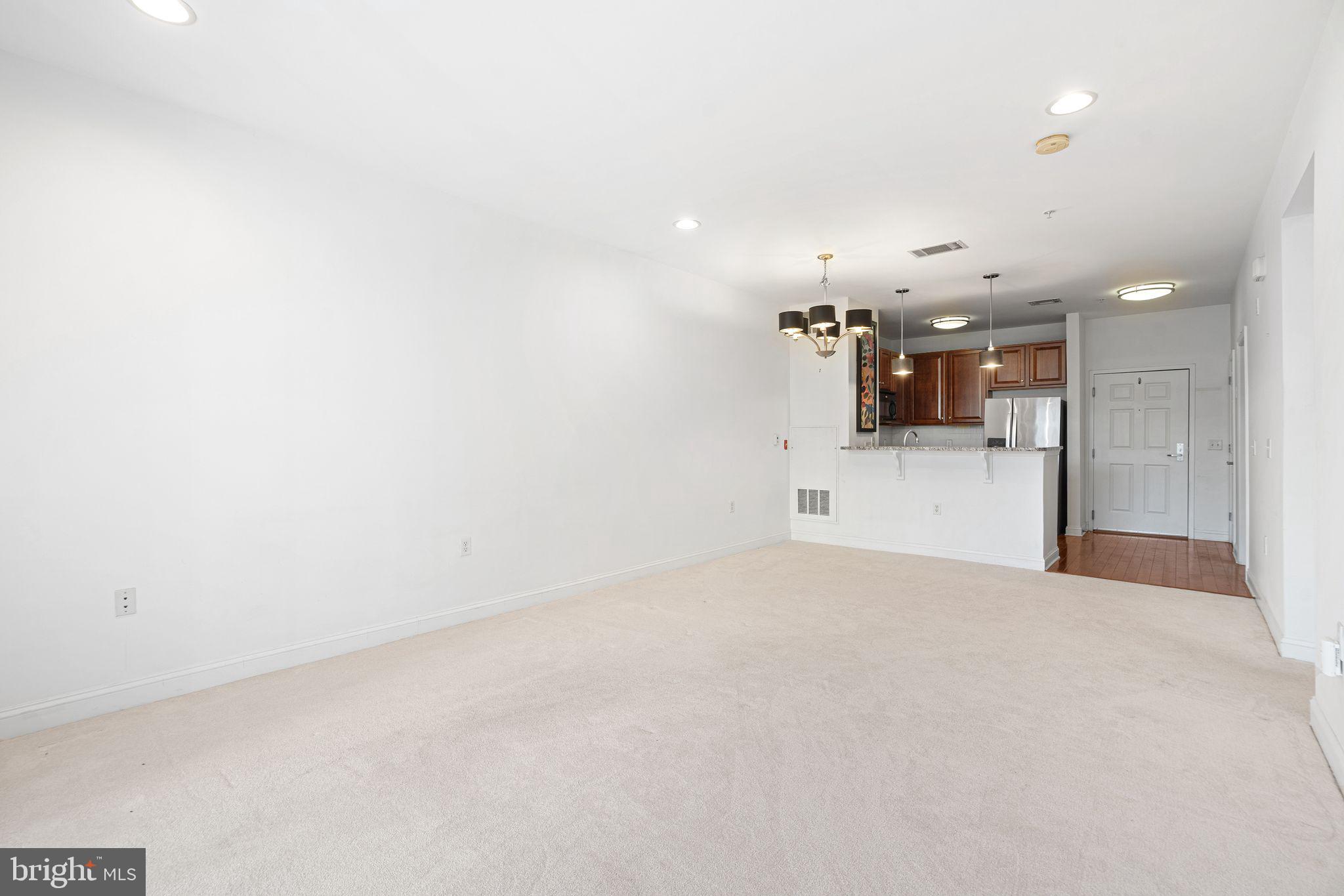 THE GRANDE AT RIVERVIEW - Residential