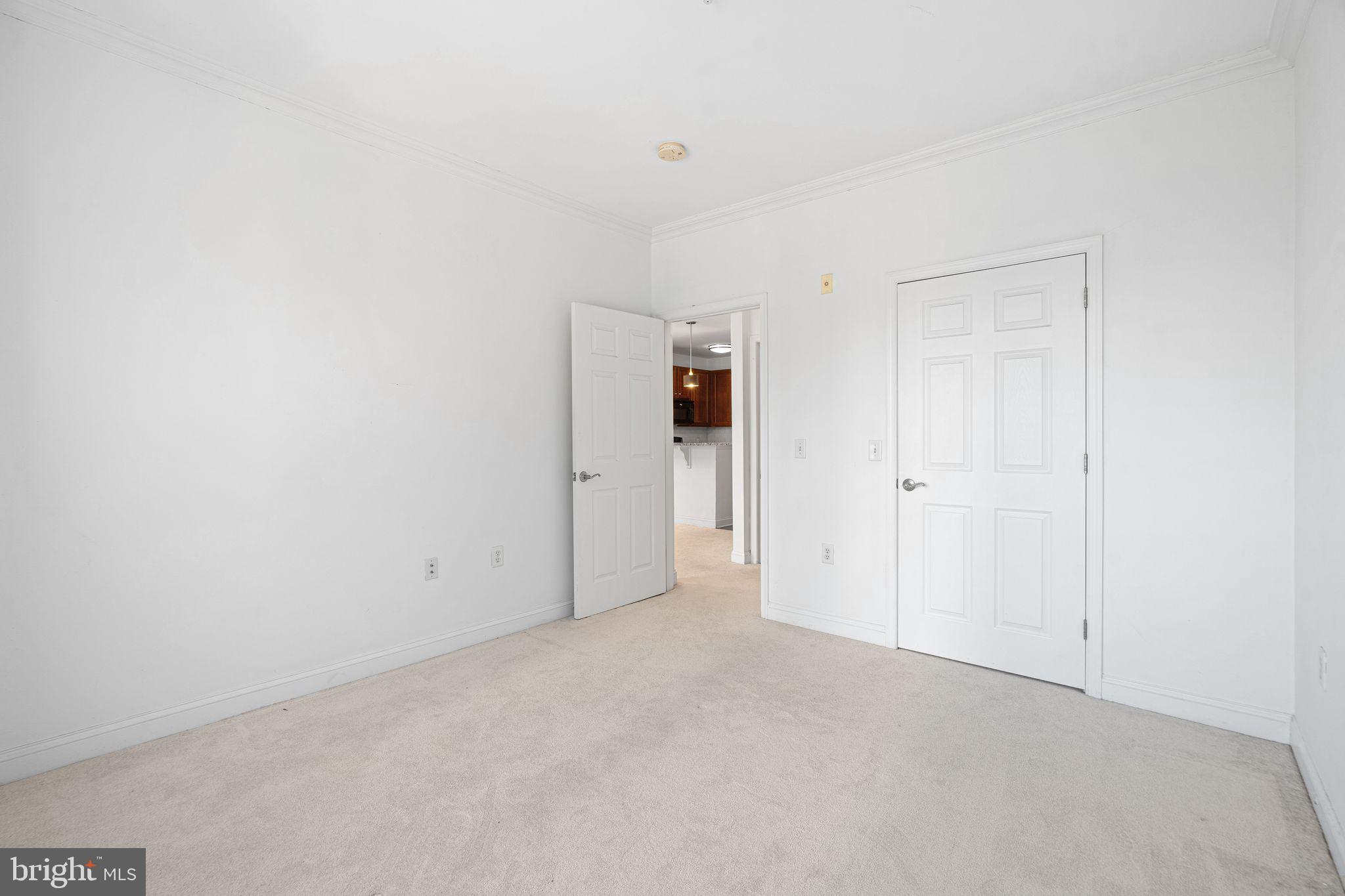 THE GRANDE AT RIVERVIEW - Residential