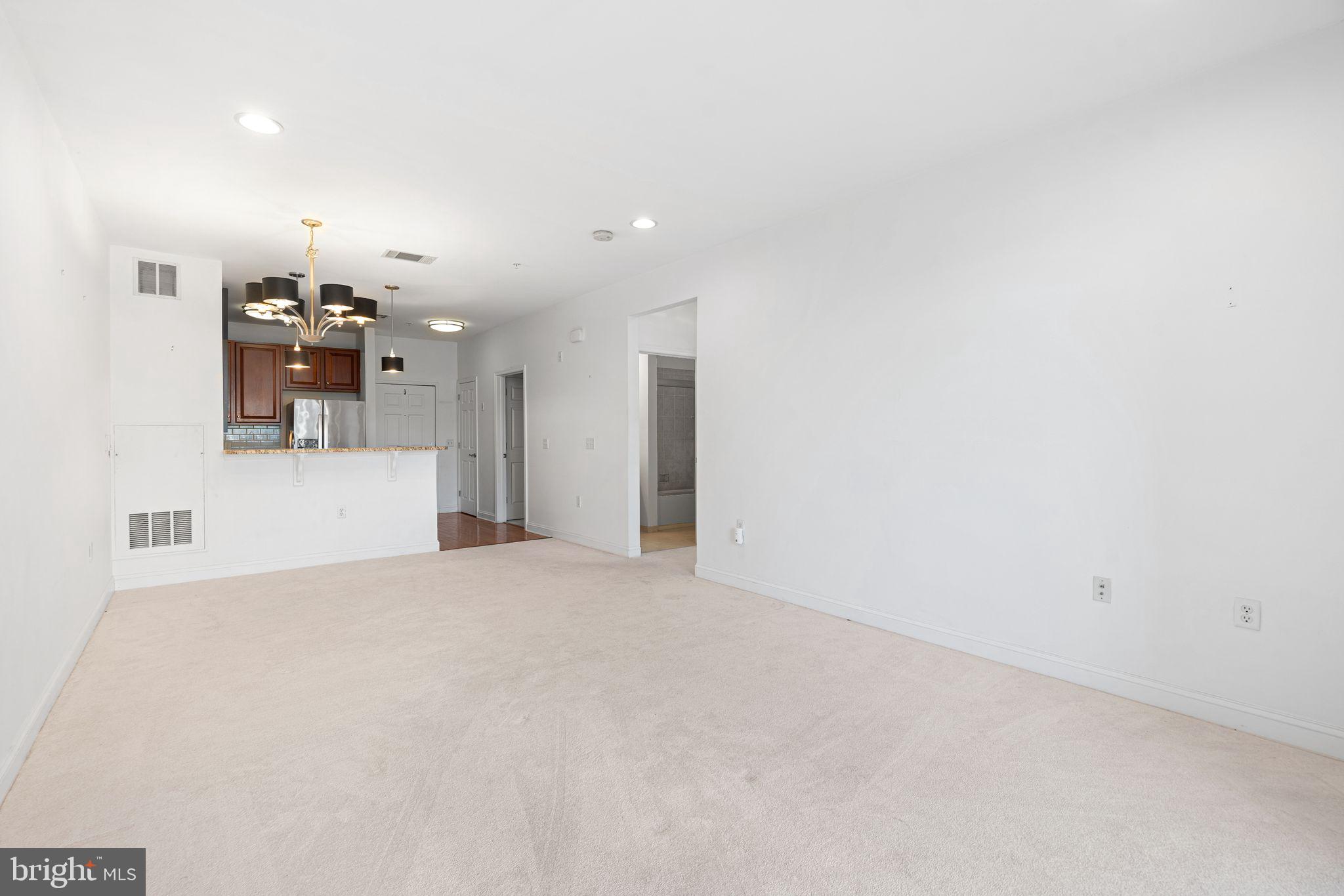 200 W ELM STREET 1112