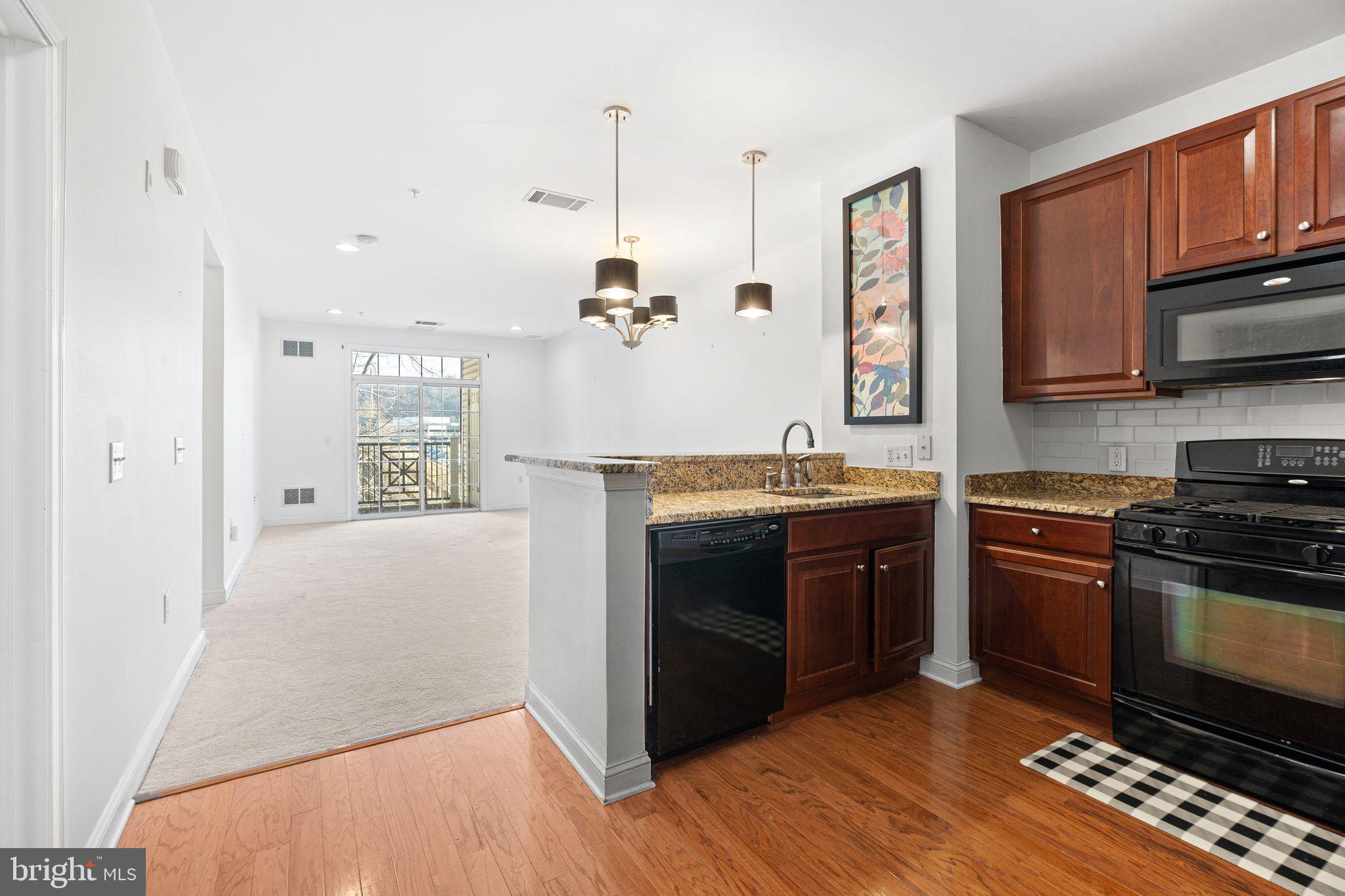 THE GRANDE AT RIVERVIEW - Residential