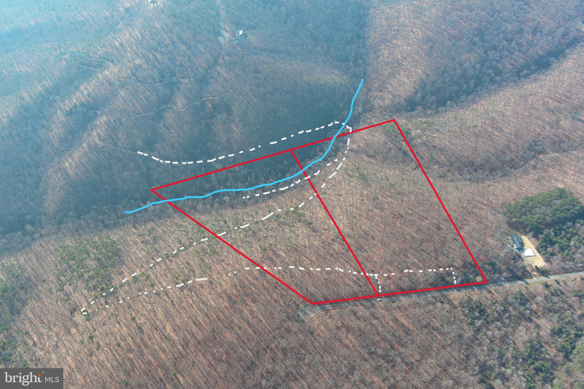 BLUFFS ON THE POTOMAC - Land