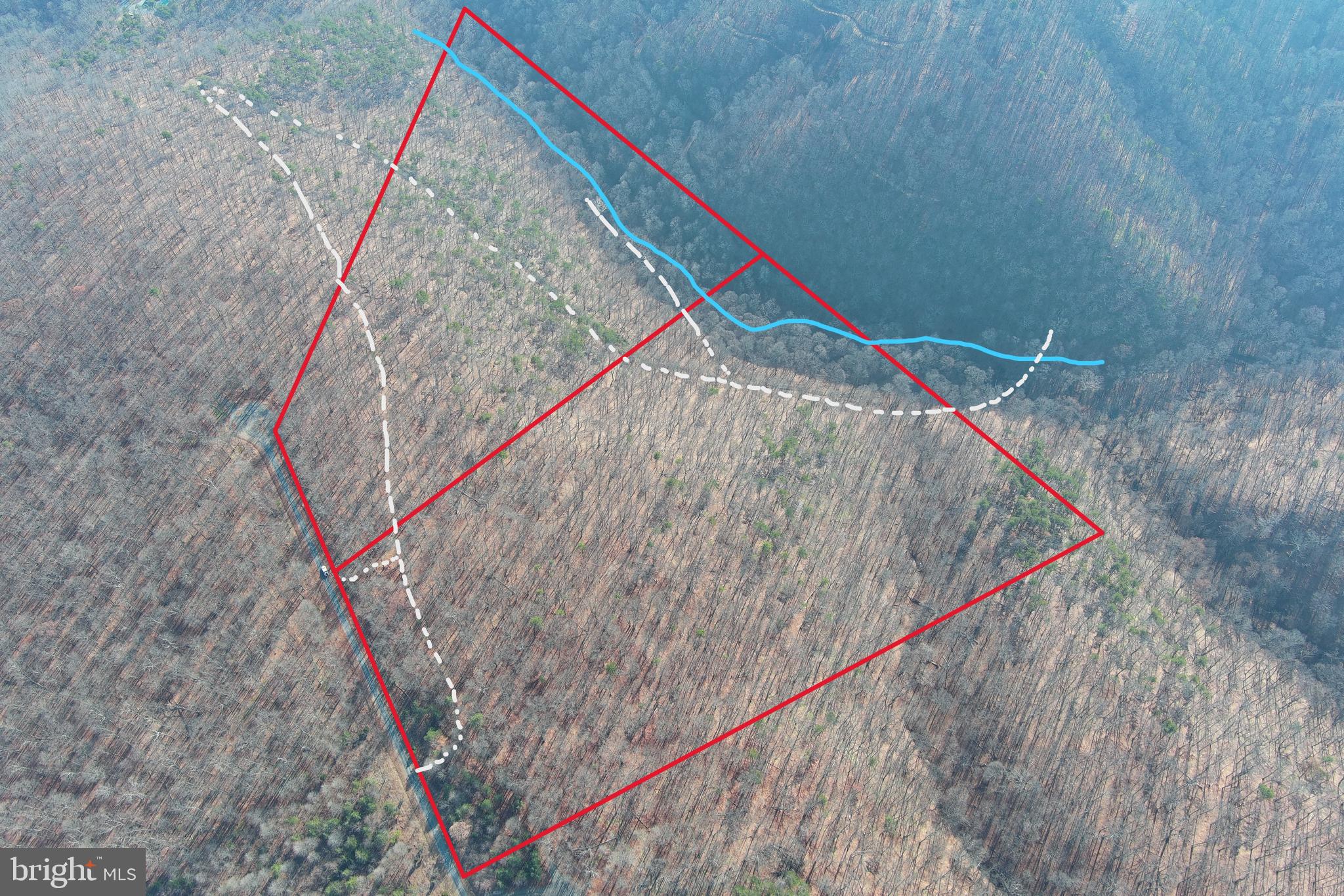 BLUFFS ON THE POTOMAC - Land