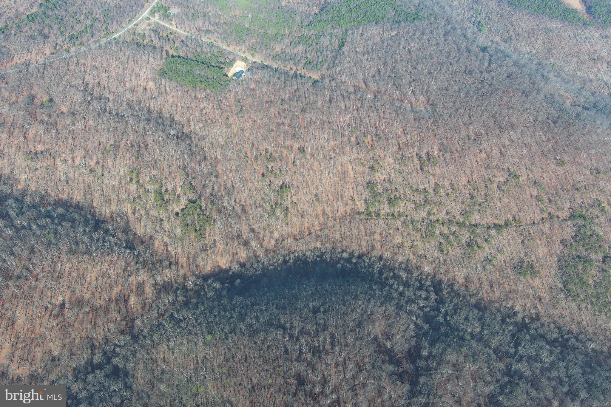 BLUFFS ON THE POTOMAC - Land