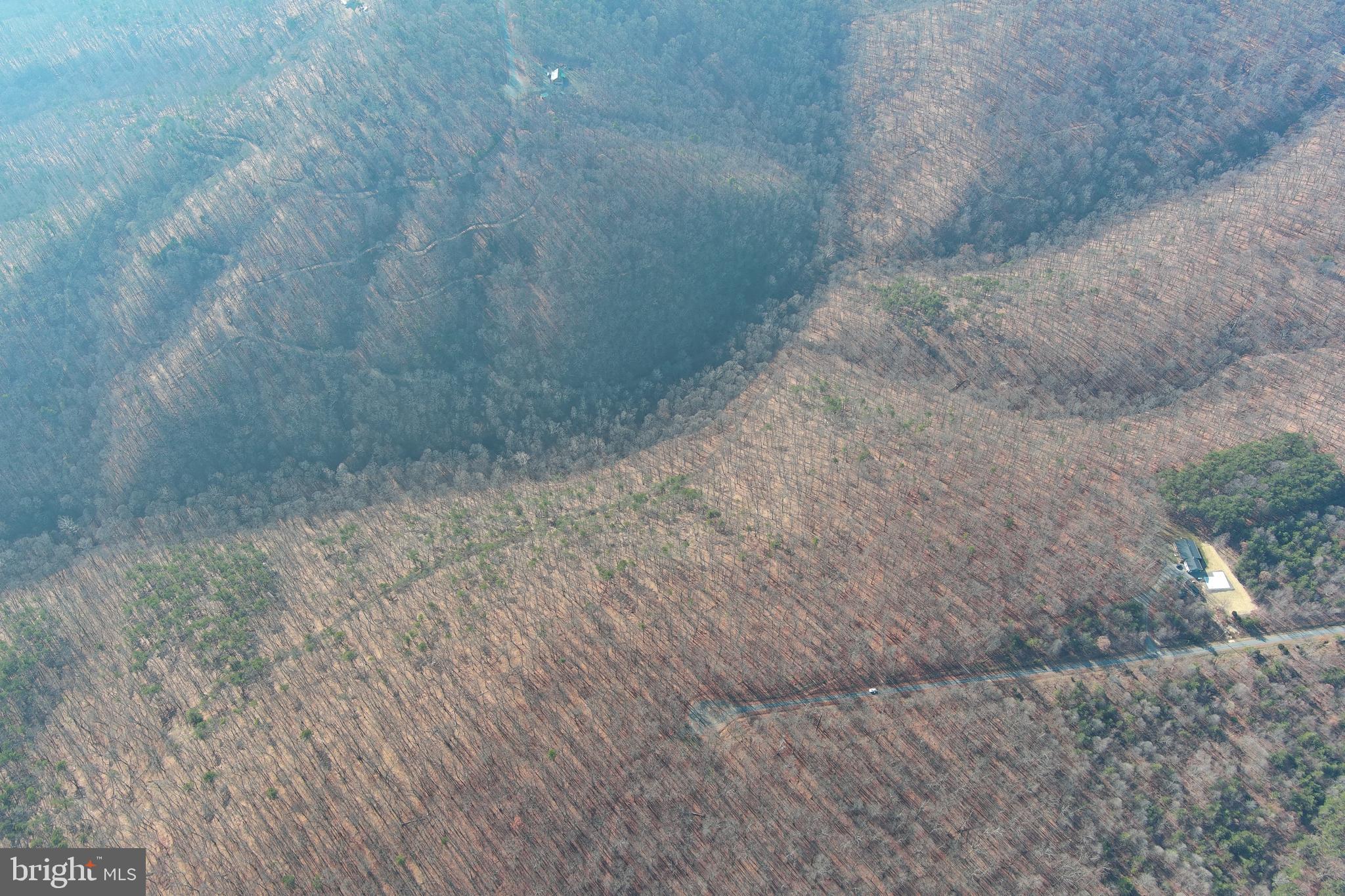 BLUFFS ON THE POTOMAC - Land