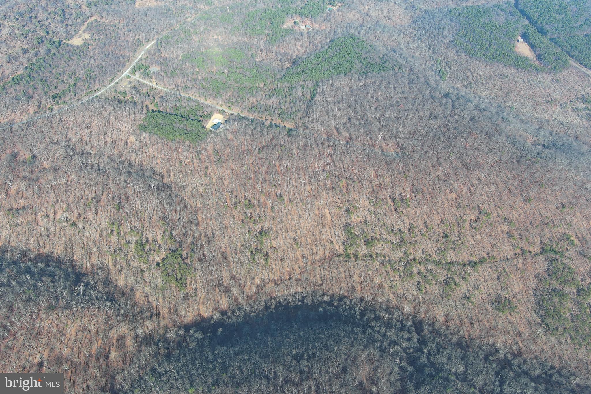 BLUFFS ON THE POTOMAC - Land