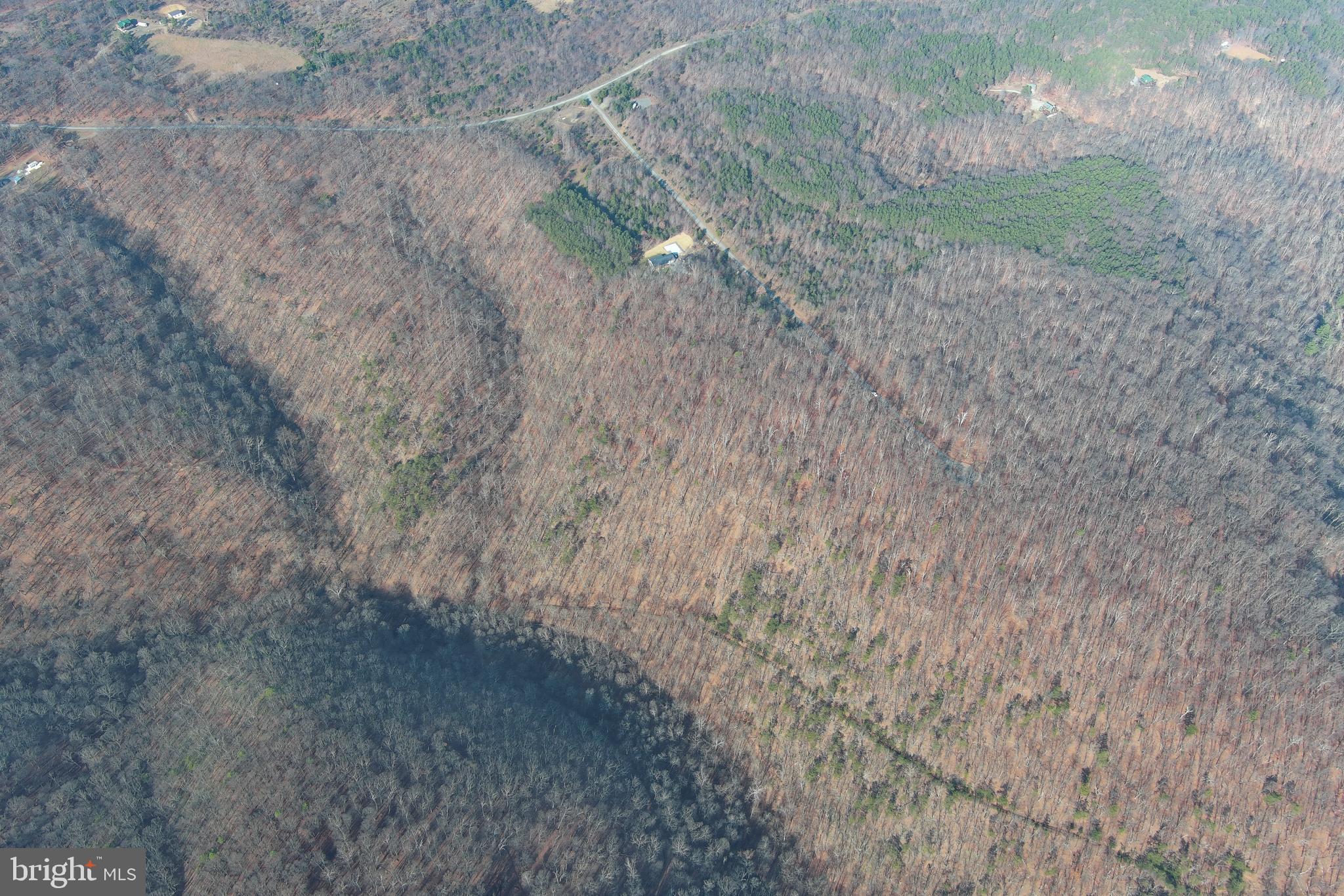 BLUFFS ON THE POTOMAC - Land
