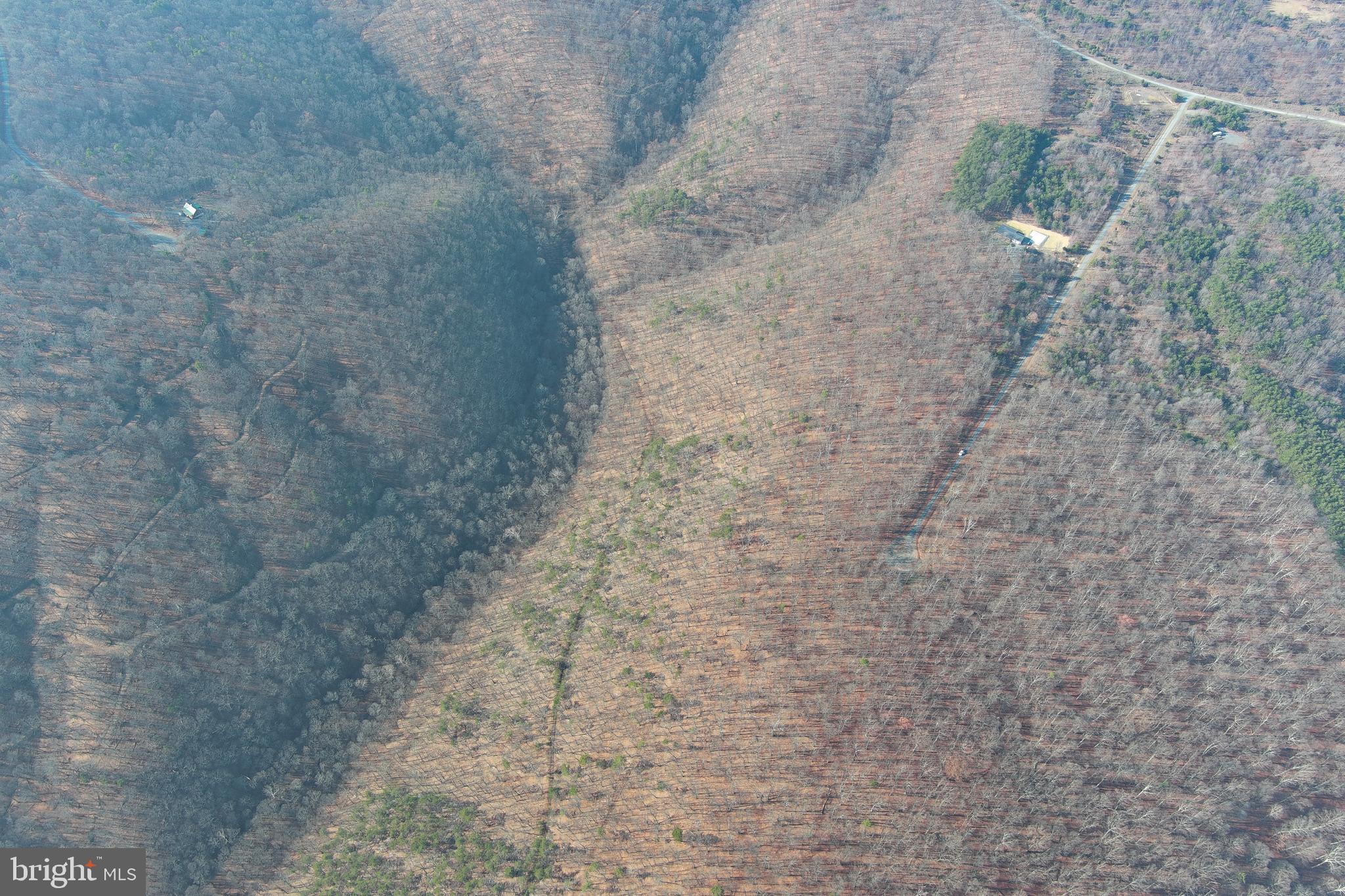 BLUFFS ON THE POTOMAC - Land