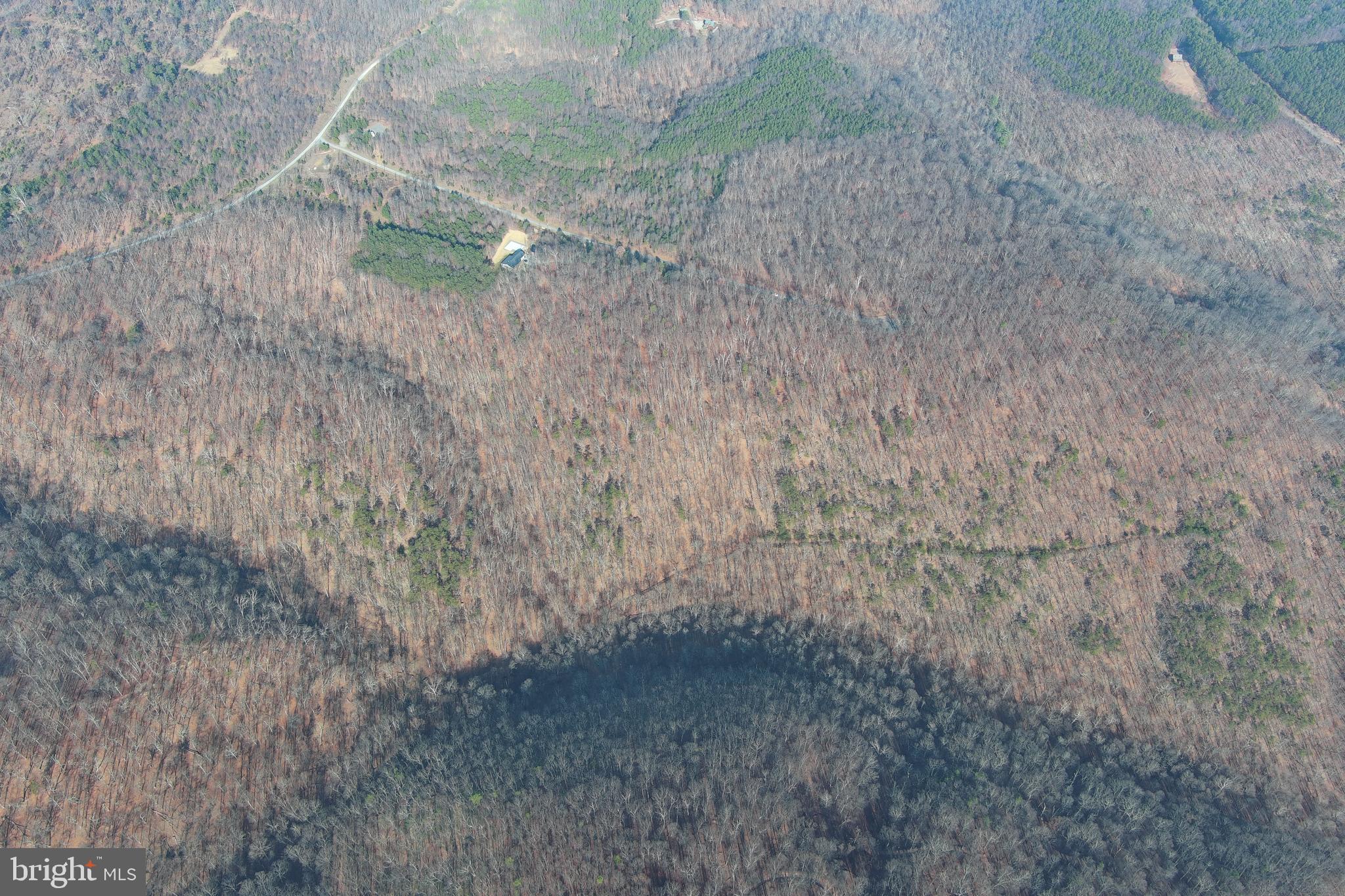 BLUFFS ON THE POTOMAC - Land