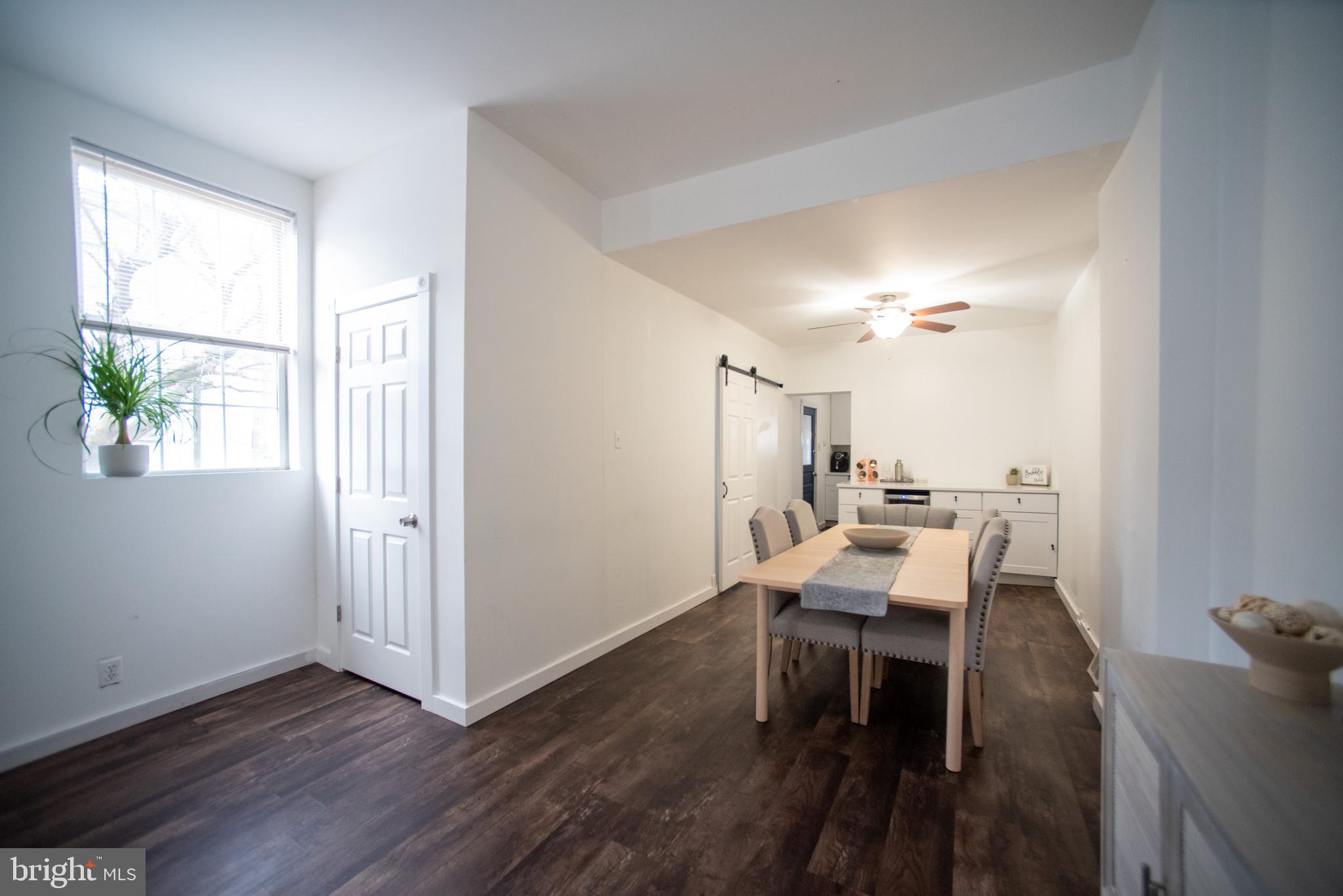 PORT RICHMOND - Residential Lease