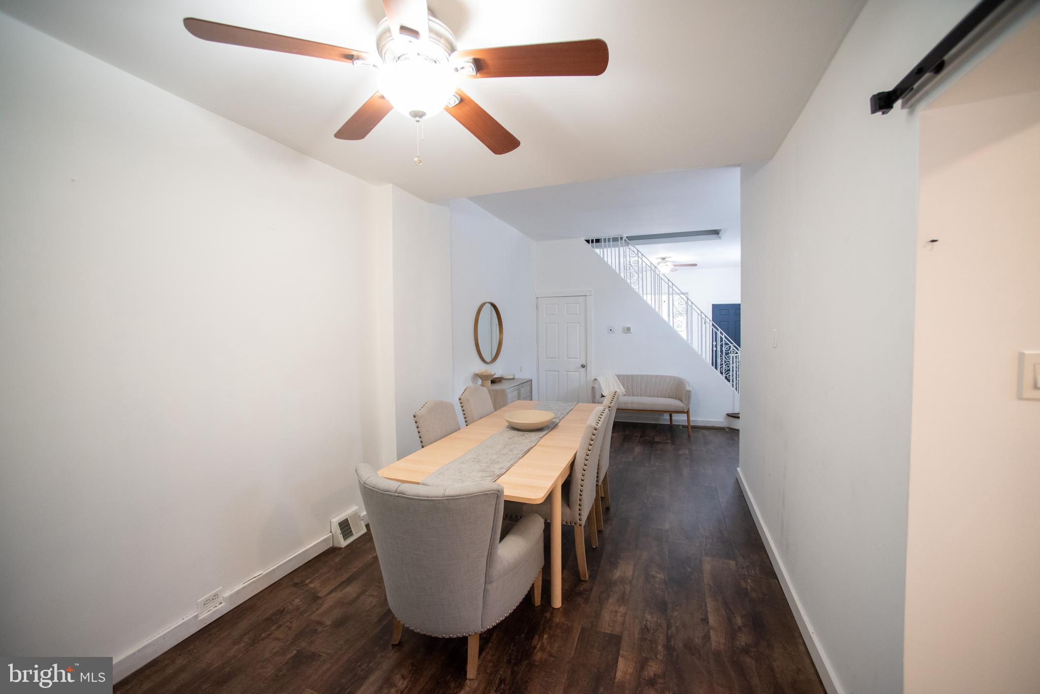 PORT RICHMOND - Residential Lease