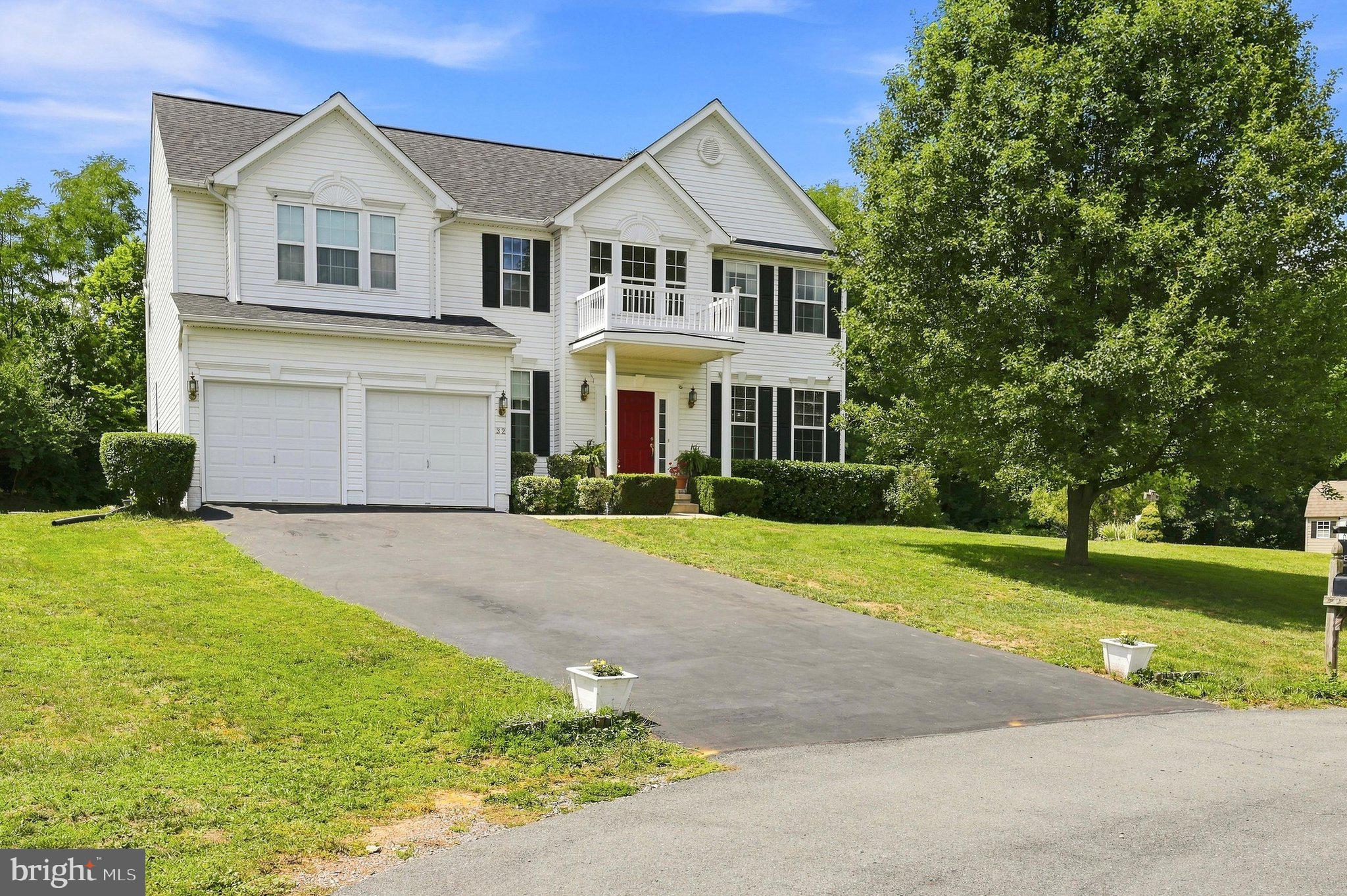 32 LILBURN DRIVE