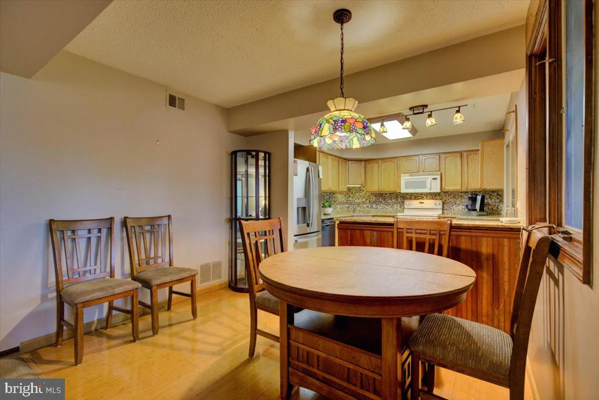 Phoenixville, Pennsylvania 19460, United States, 2 Bedrooms Bedrooms, ,2 BathroomsBathrooms,Residential,Active,135659