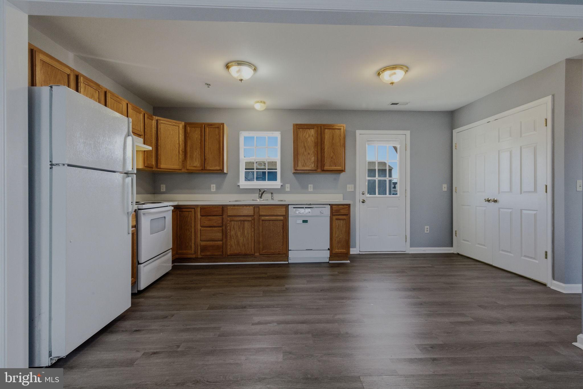 CEDAR COMMONS - Residential