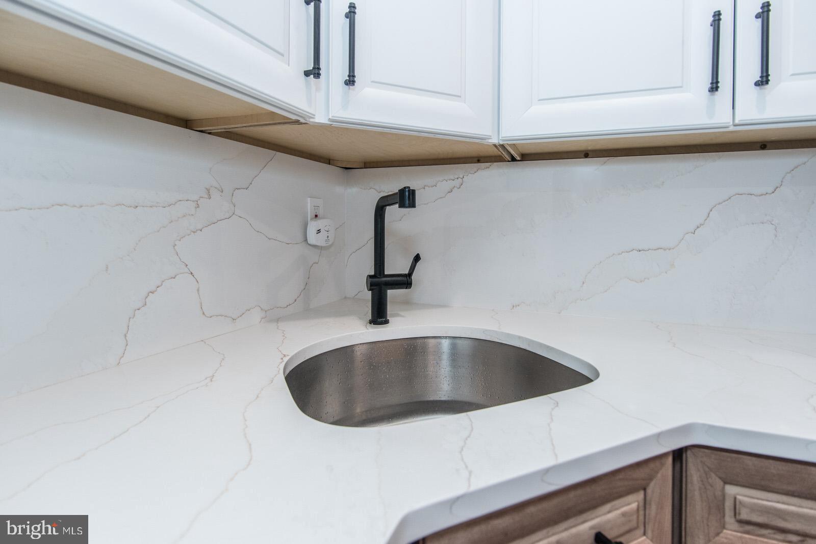 HUNTINGDON VALLEY - Residential