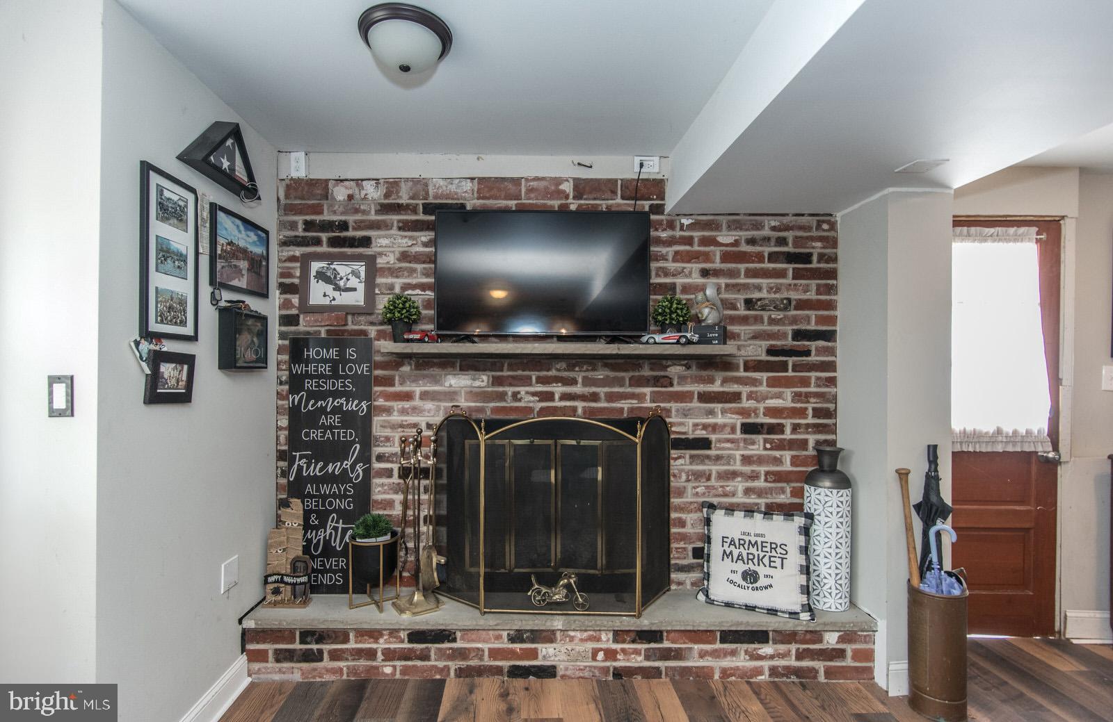 HUNTINGDON VALLEY - Residential