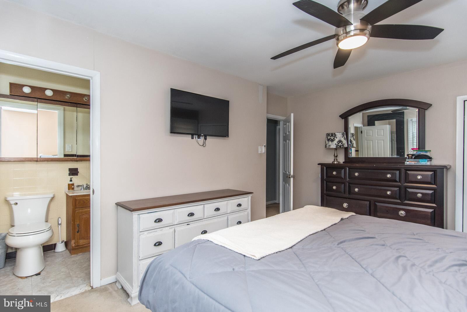 HUNTINGDON VALLEY - Residential