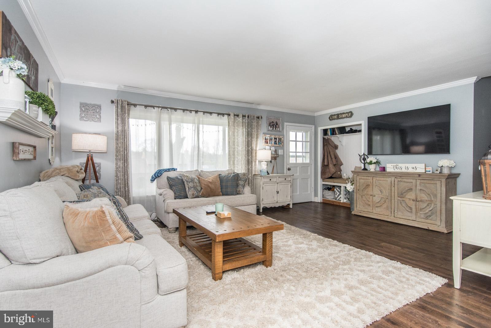 HUNTINGDON VALLEY - Residential