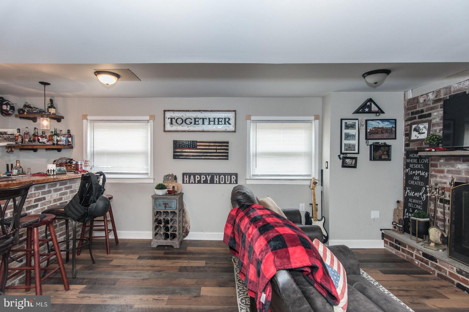 HUNTINGDON VALLEY - Residential