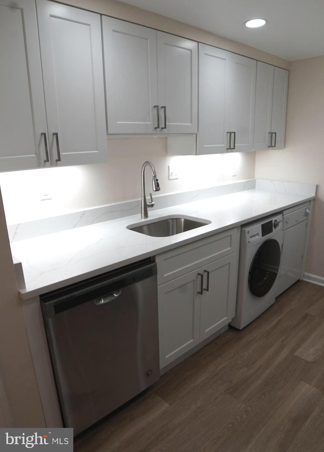 THE PLAZA - Residential Lease