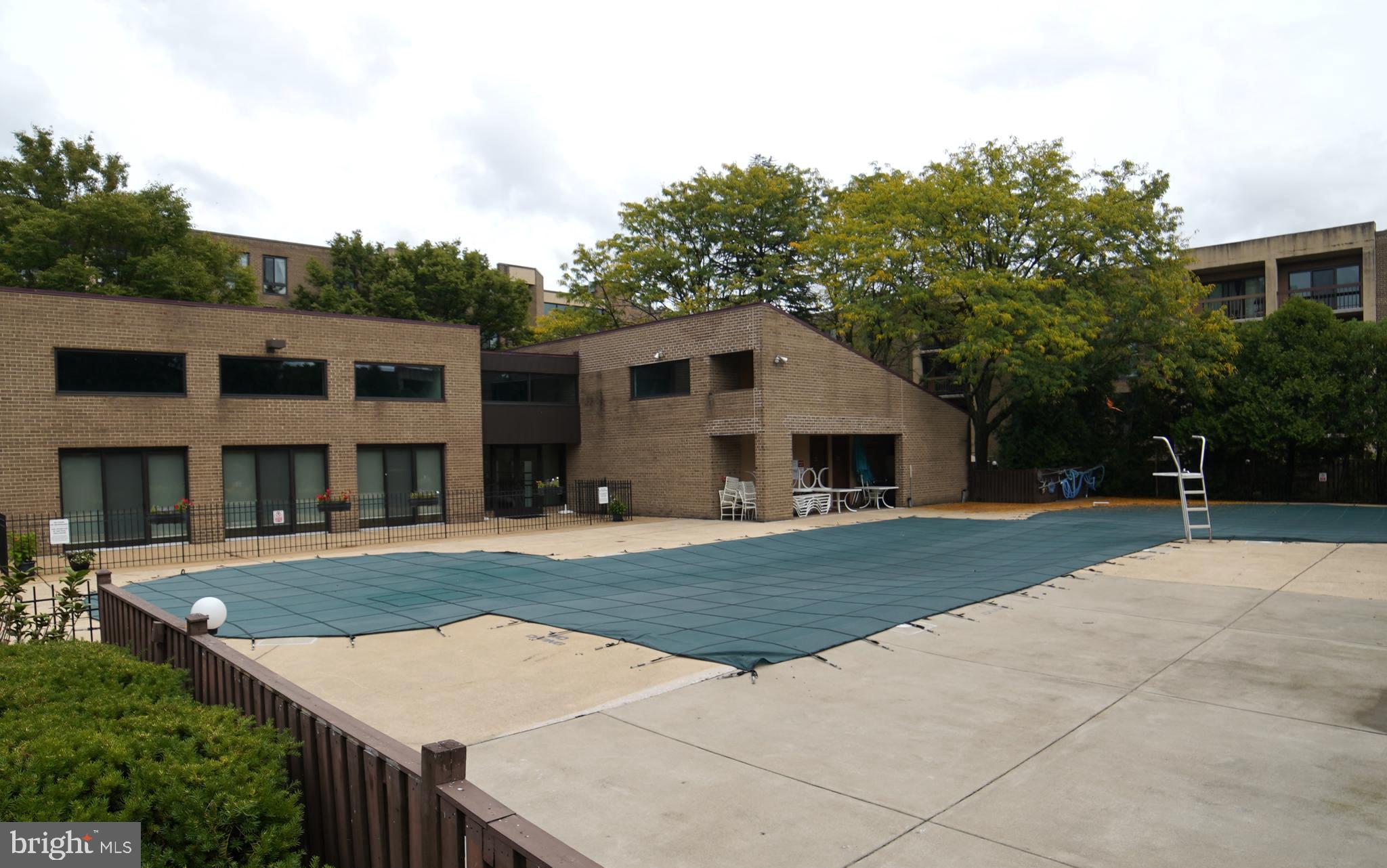 THE PLAZA - Residential Lease