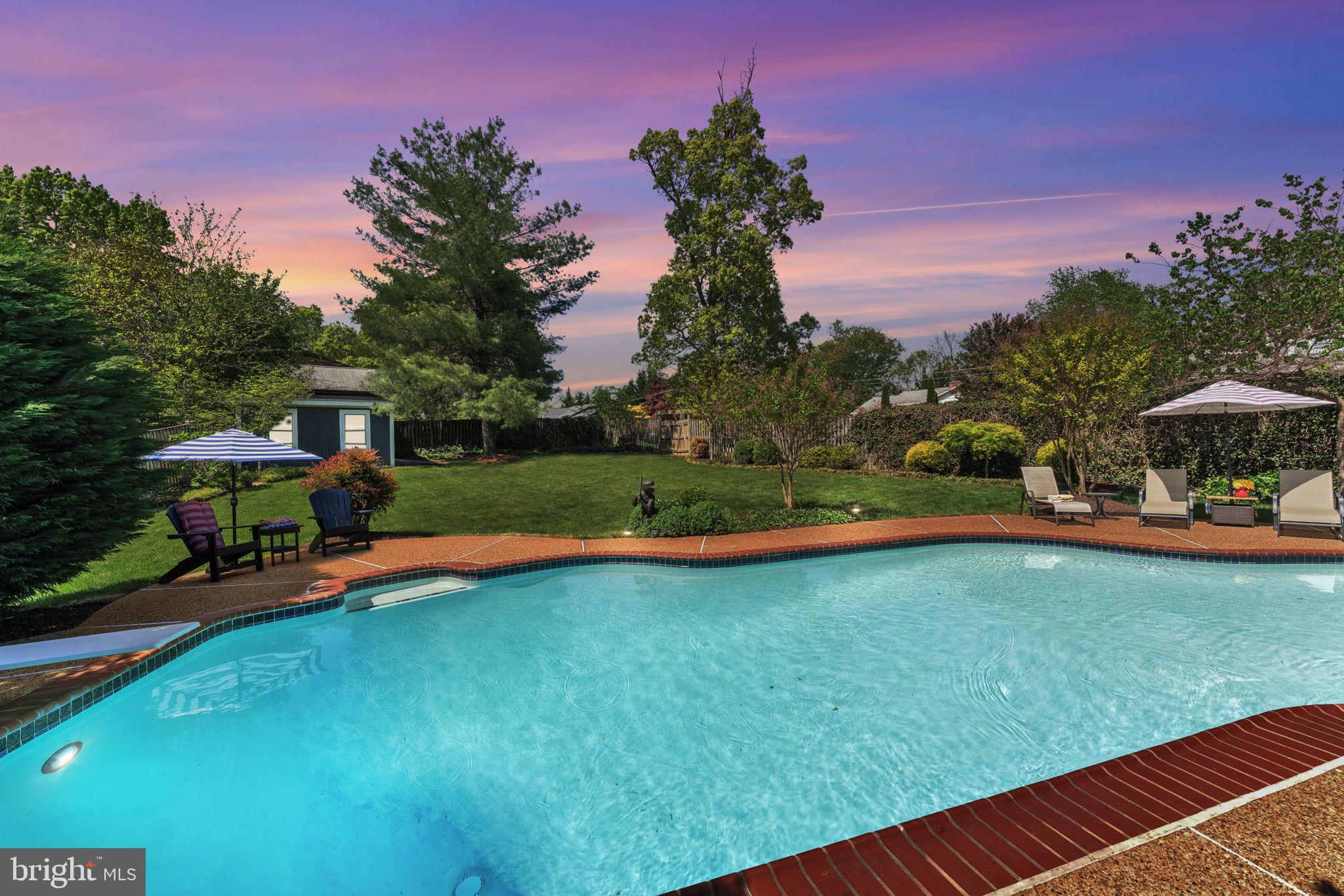 VIENNA WOODS - Residential