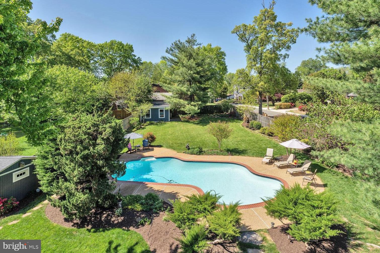 VIENNA WOODS - Residential