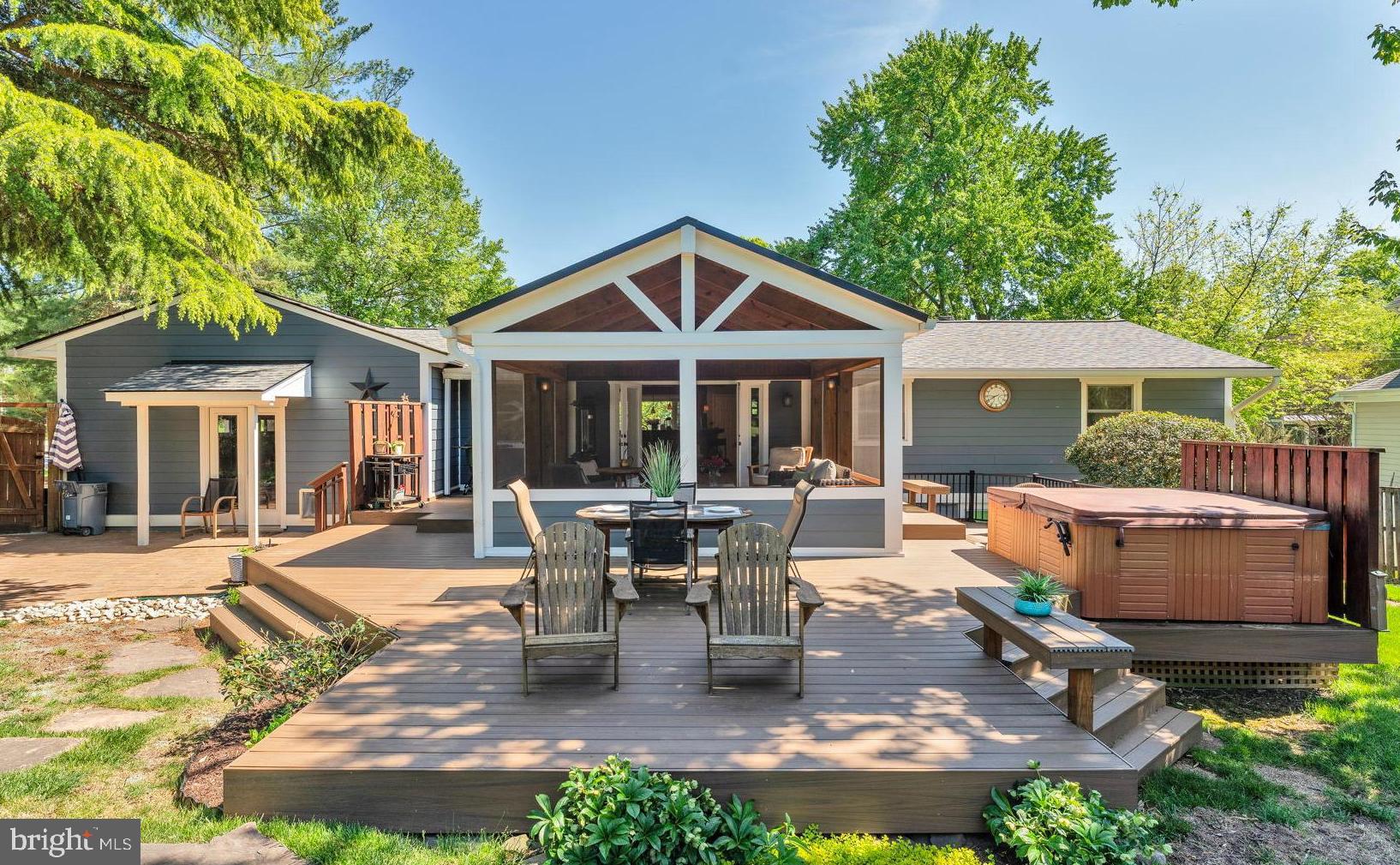 VIENNA WOODS - Residential