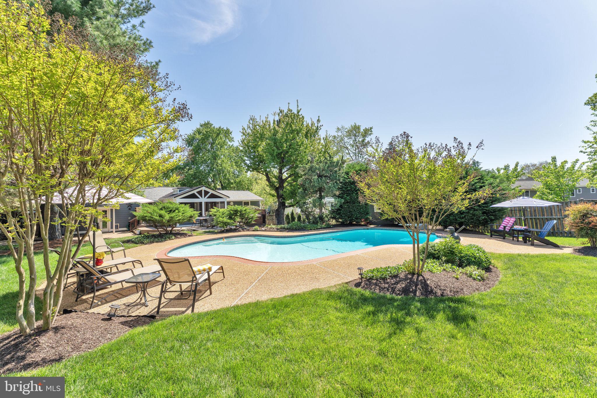 VIENNA WOODS - Residential