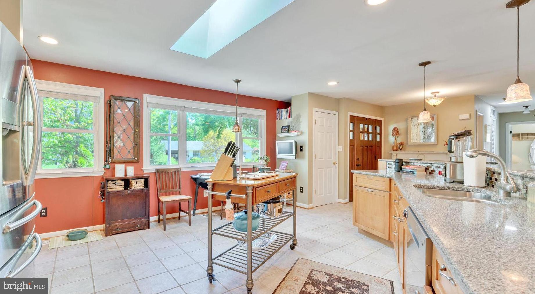 VIENNA WOODS - Residential