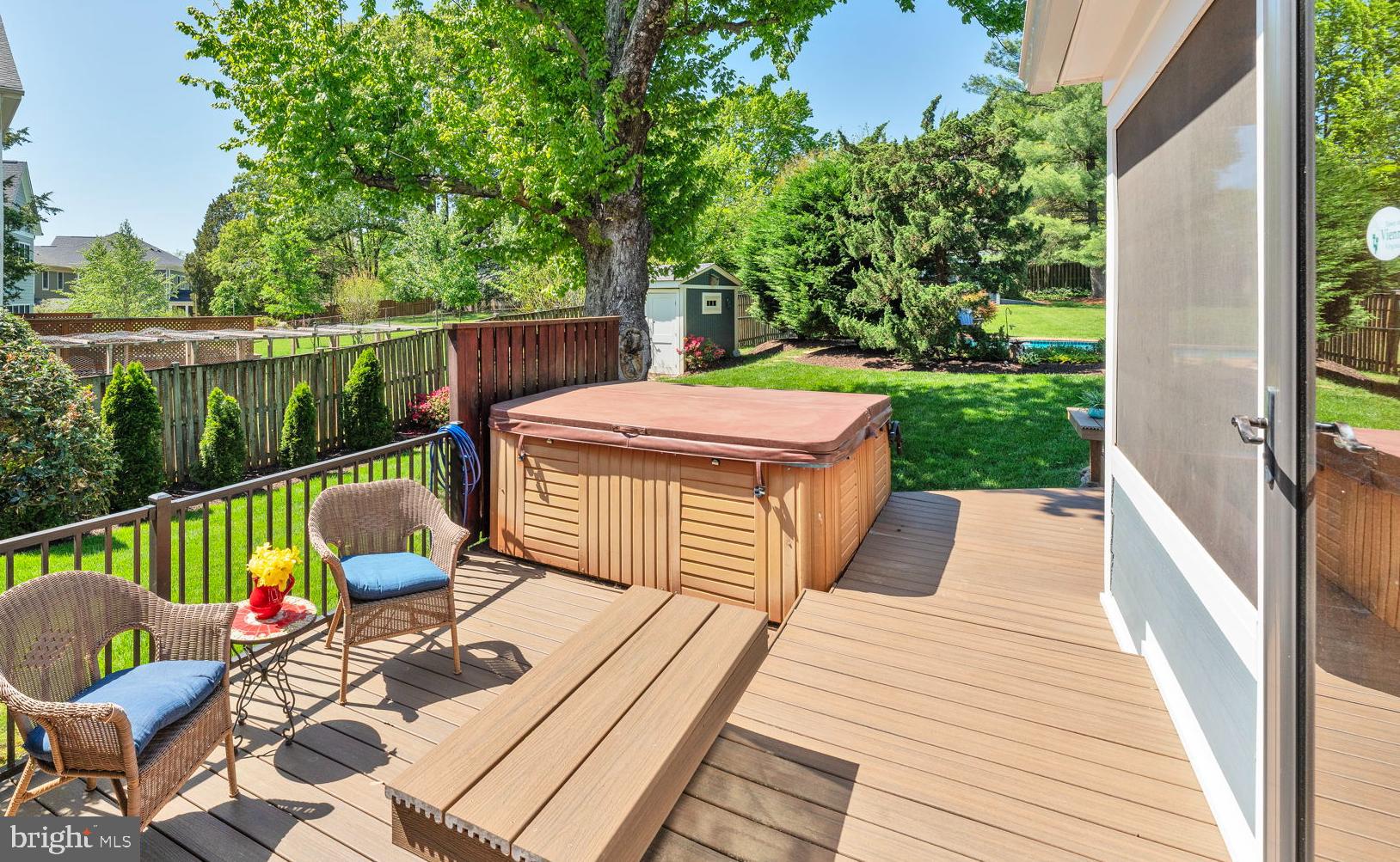 VIENNA WOODS - Residential