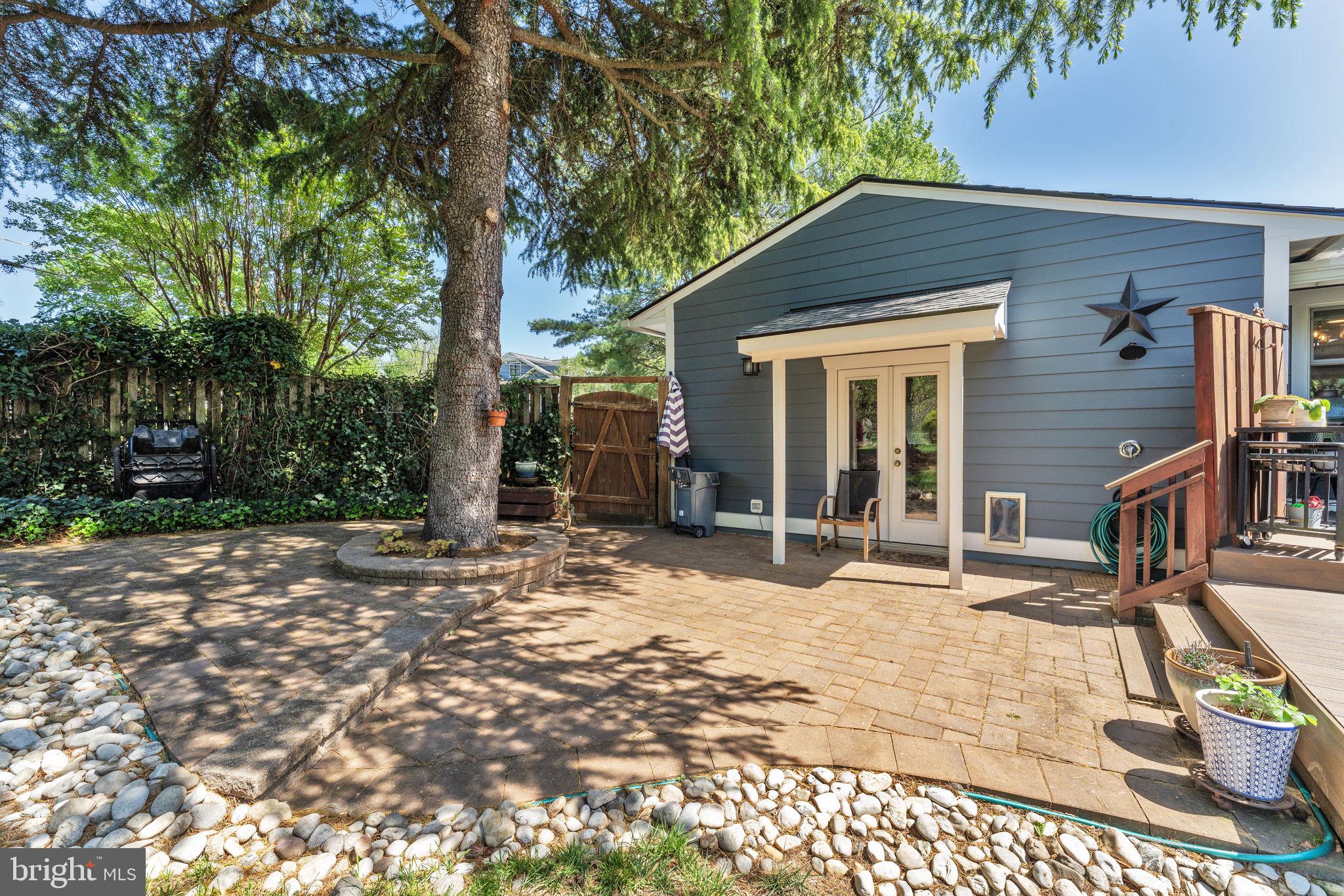 VIENNA WOODS - Residential