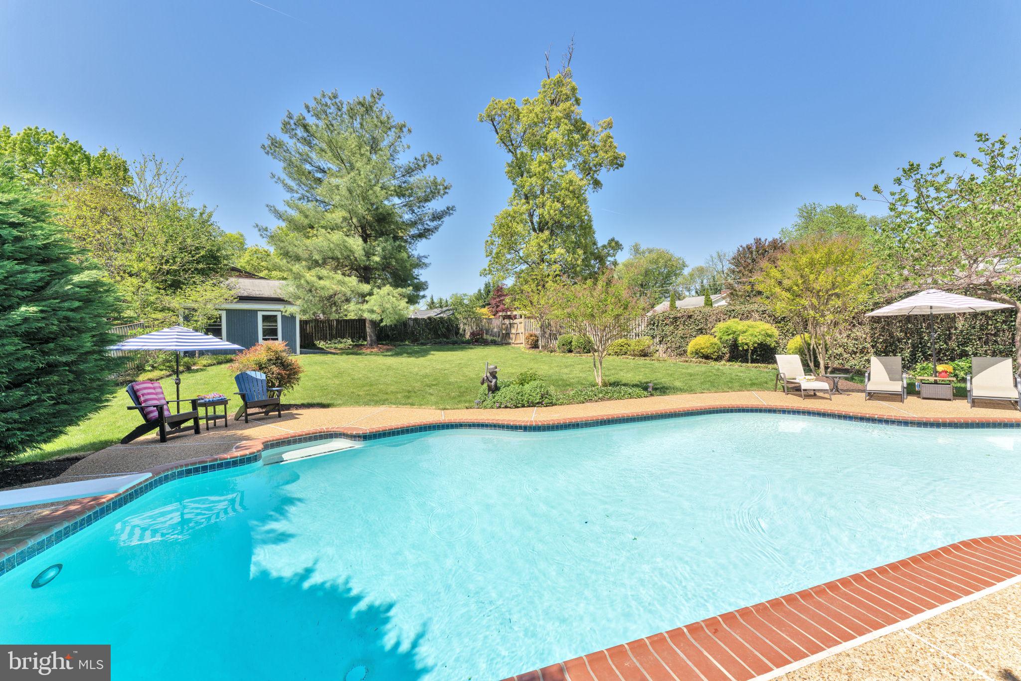 VIENNA WOODS - Residential