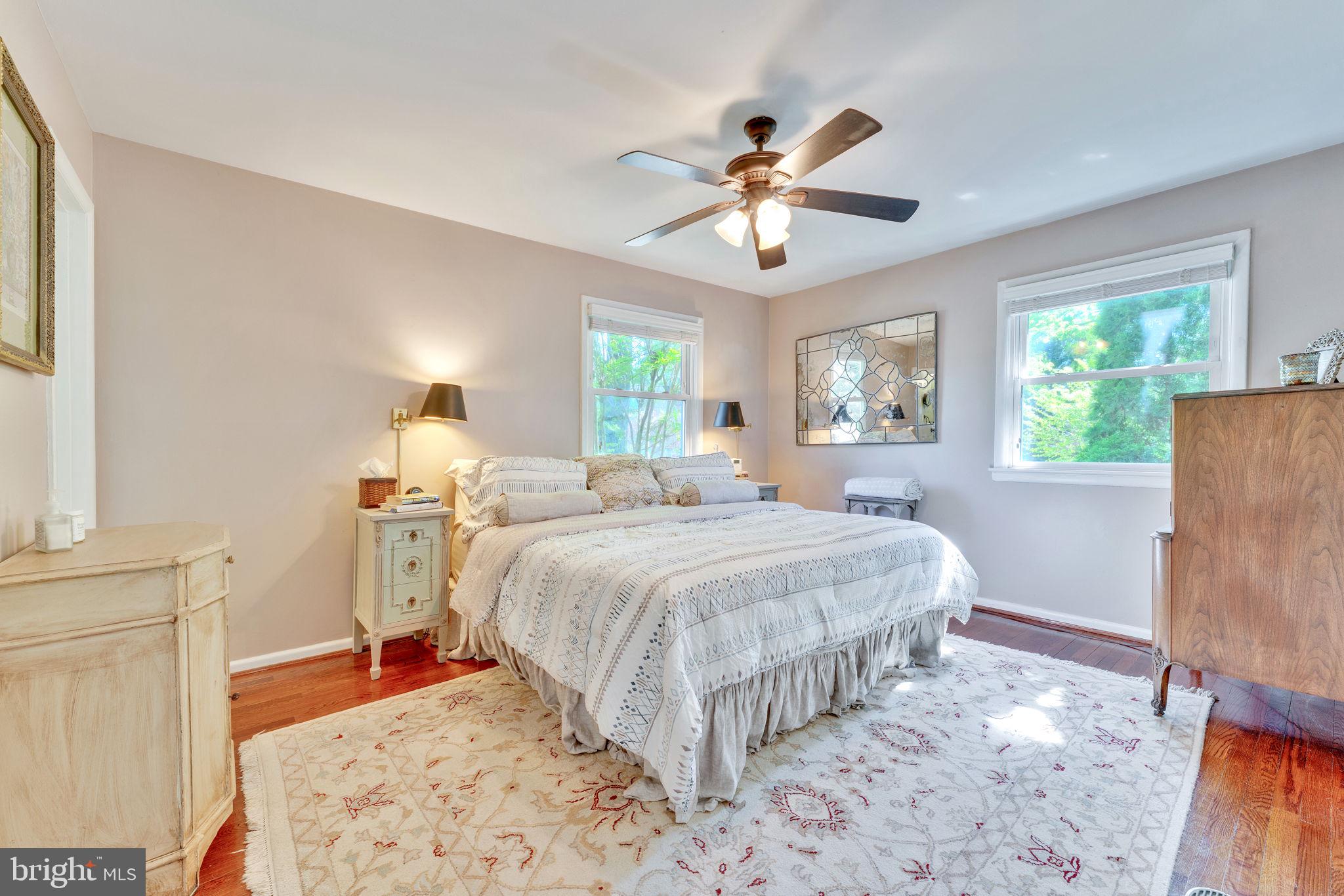 VIENNA WOODS - Residential