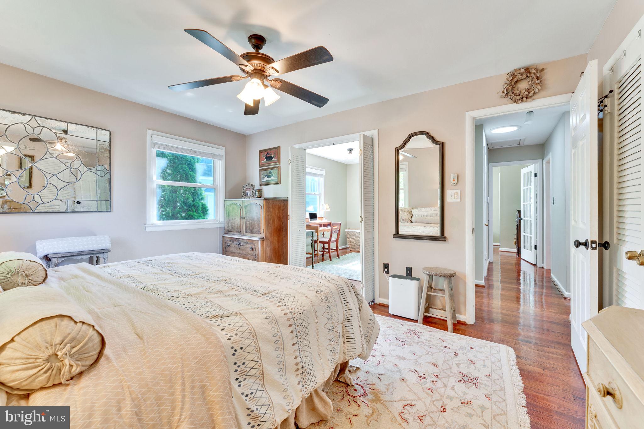 VIENNA WOODS - Residential