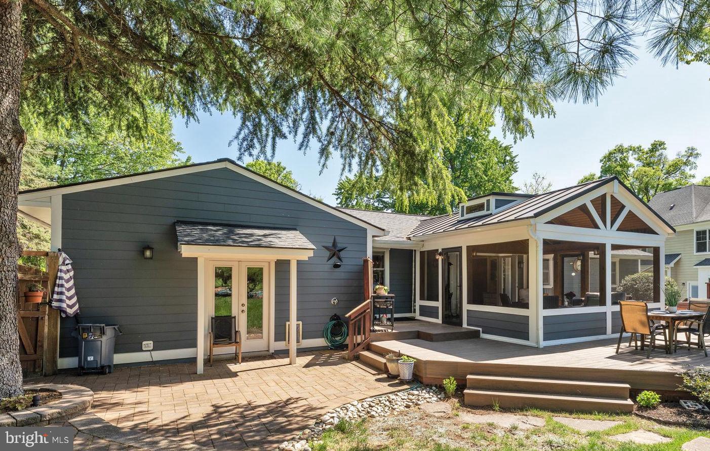 VIENNA WOODS - Residential