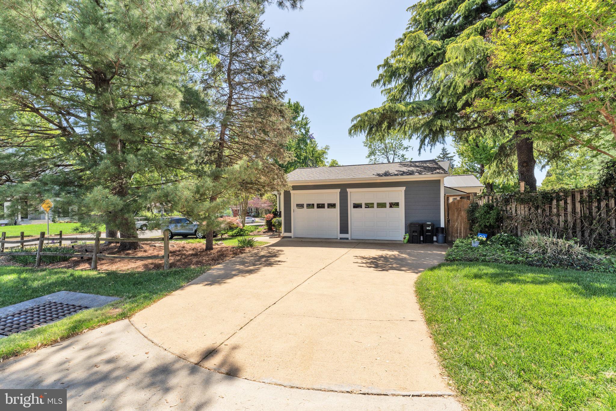 VIENNA WOODS - Residential