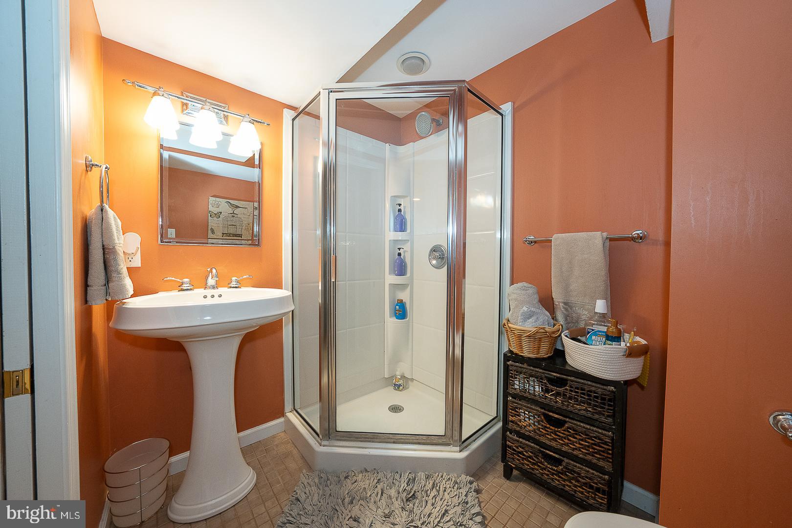 OLD MILL POINTE - Residential