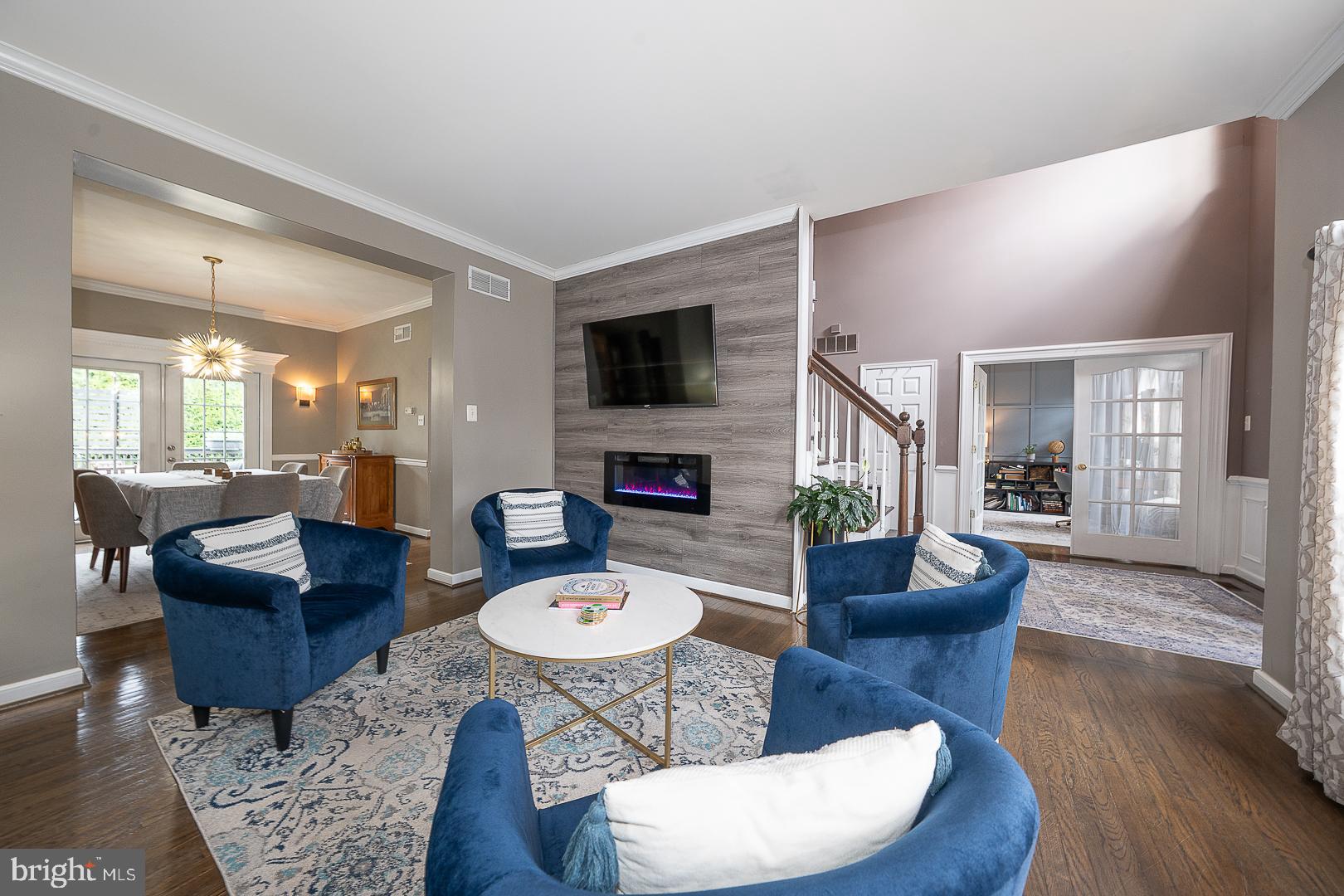 OLD MILL POINTE - Residential